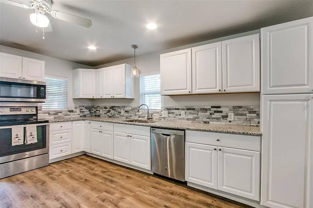 Justin, TX 76247,605 N Snyder AVE