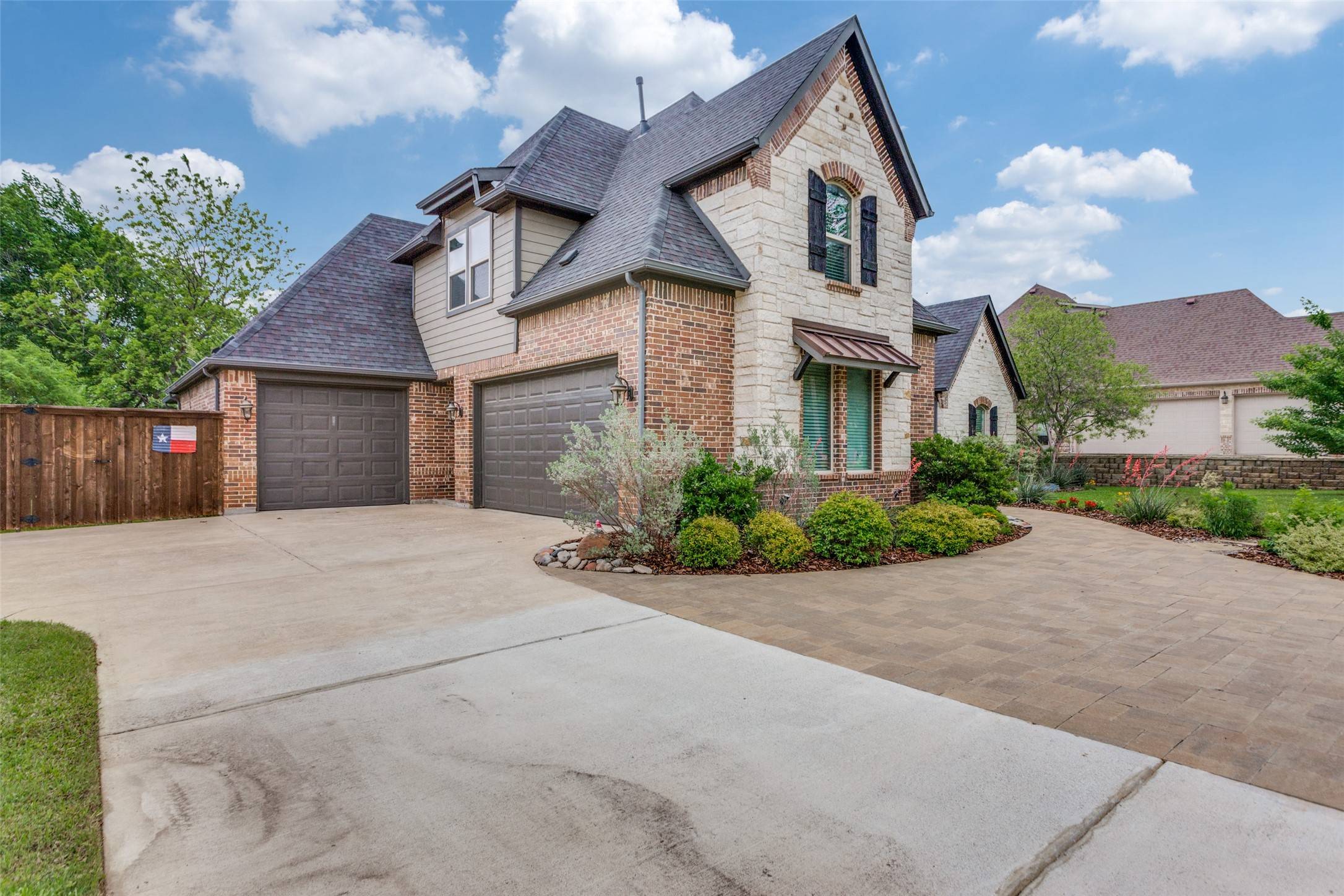 Kennedale, TX 76060,112 Falcon Crest DR