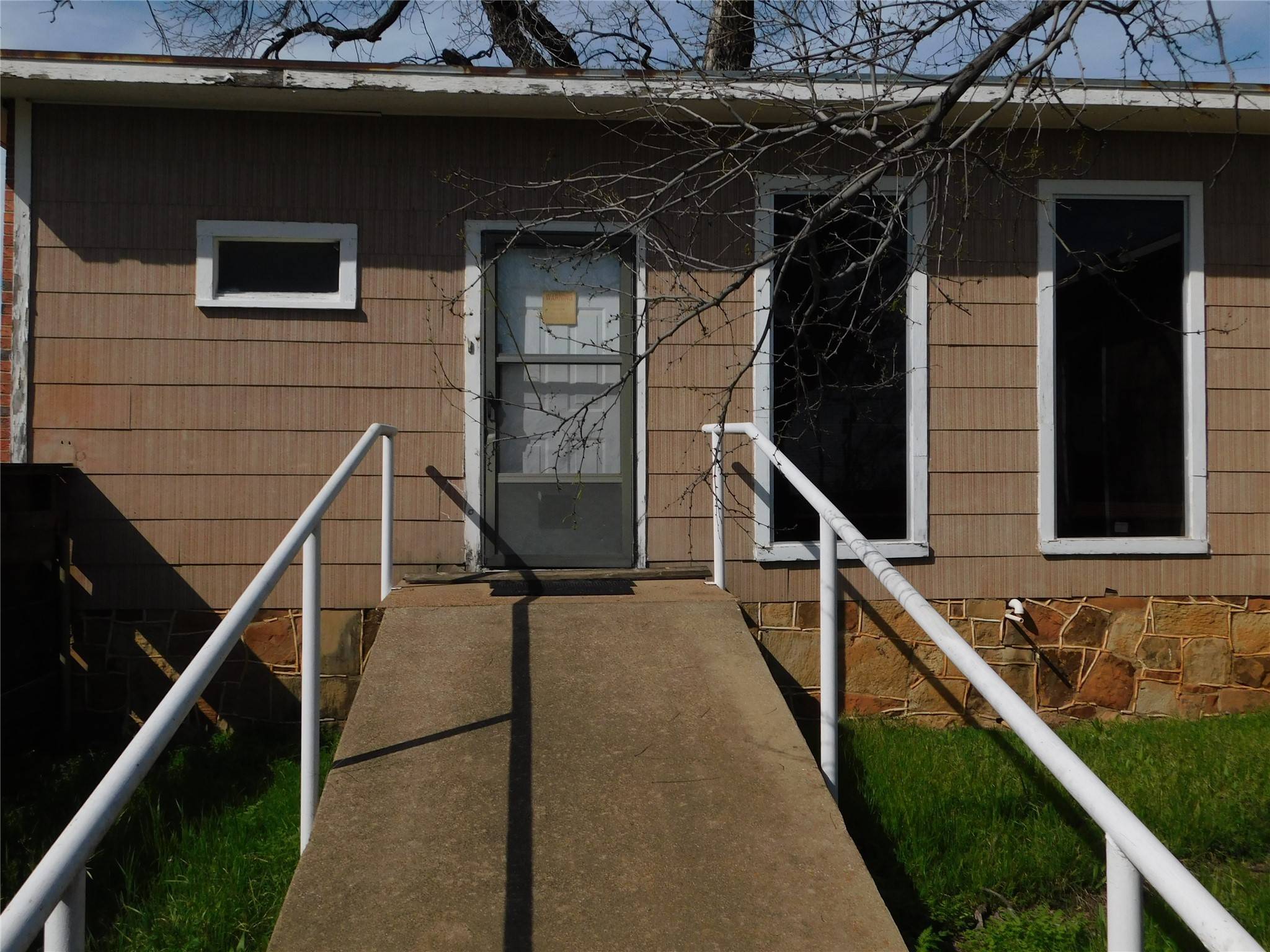 Breckenridge, TX 76424,111 S Miller ST