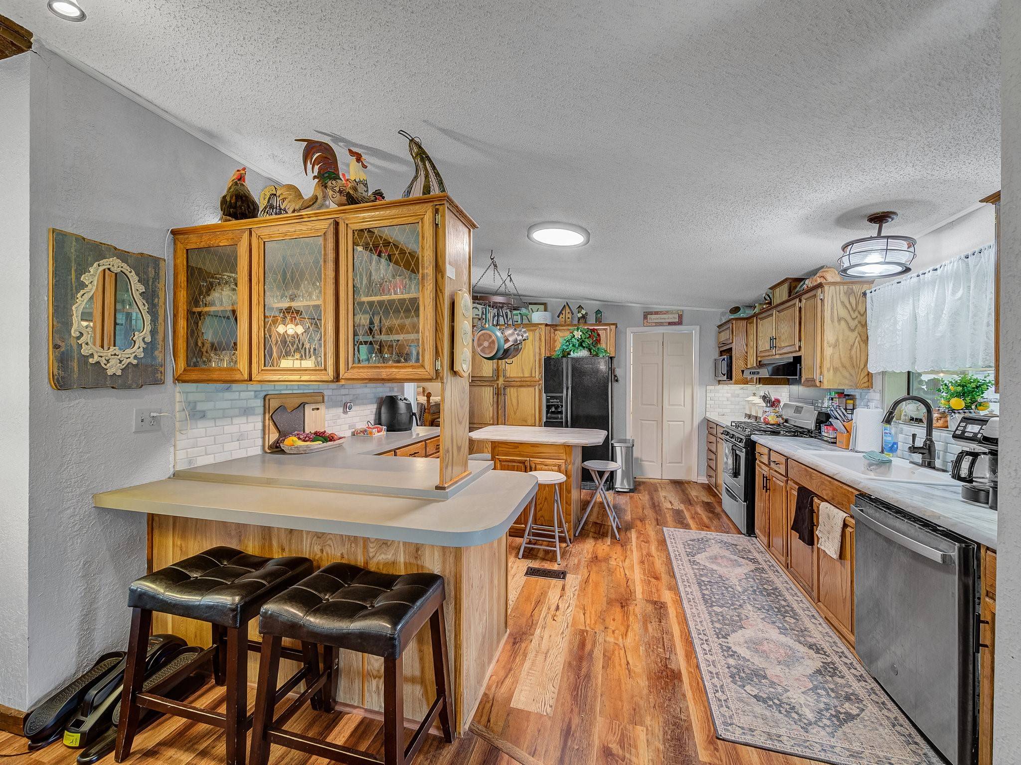 Ponder, TX 76259,3756 Florance RD
