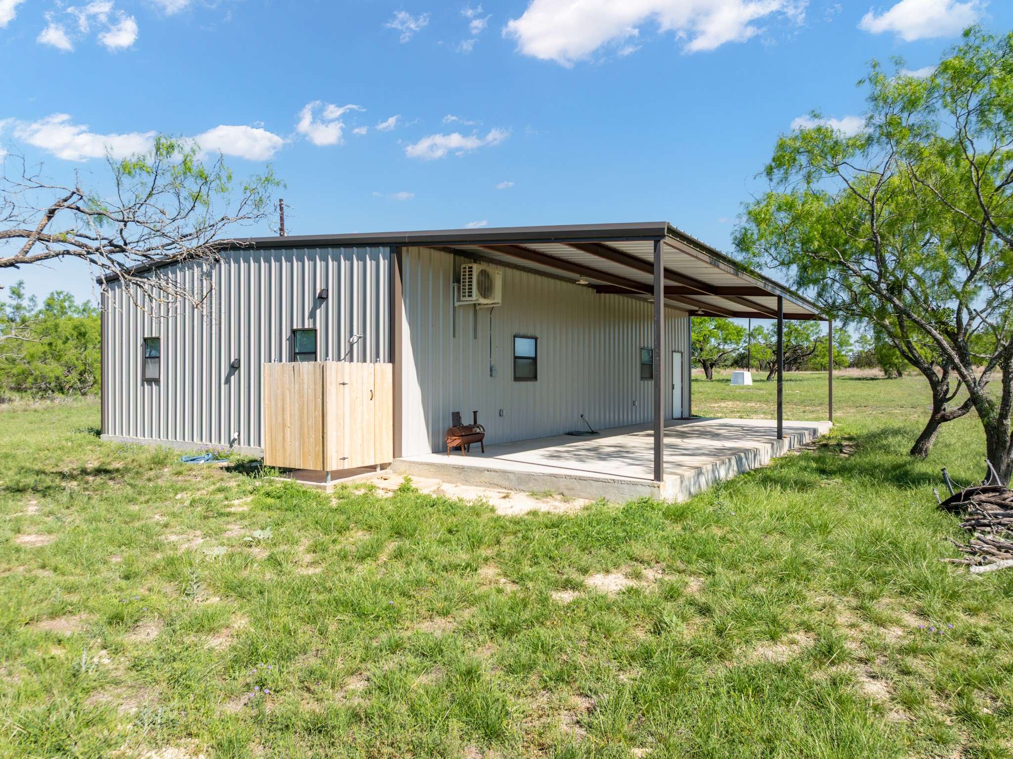 Evant, TX 76525,570 PR 42103