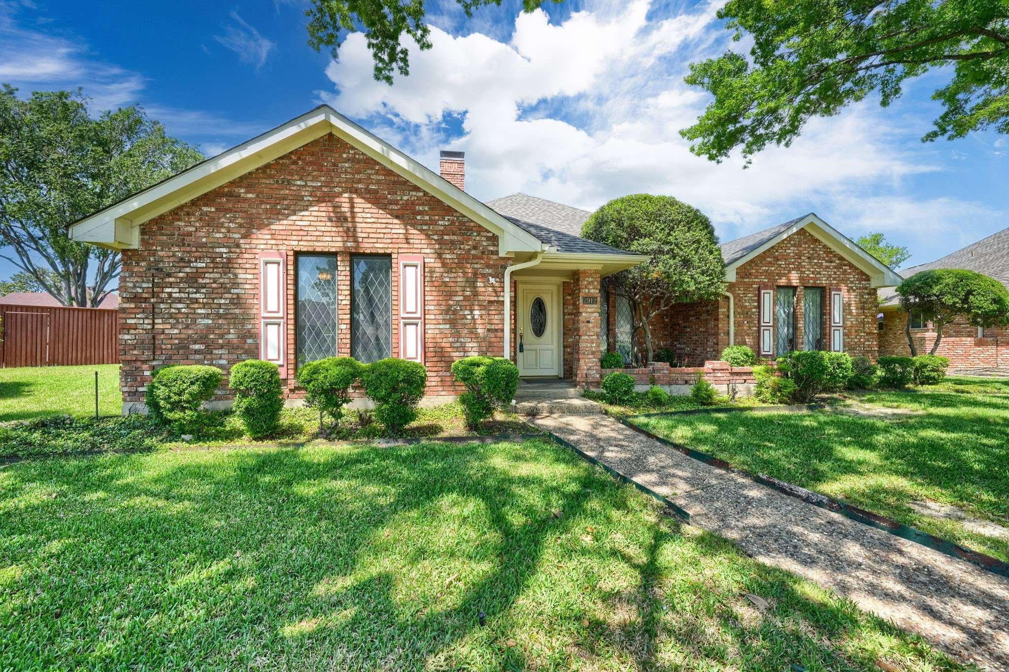 Carrollton, TX 75007,2912 Maple CT