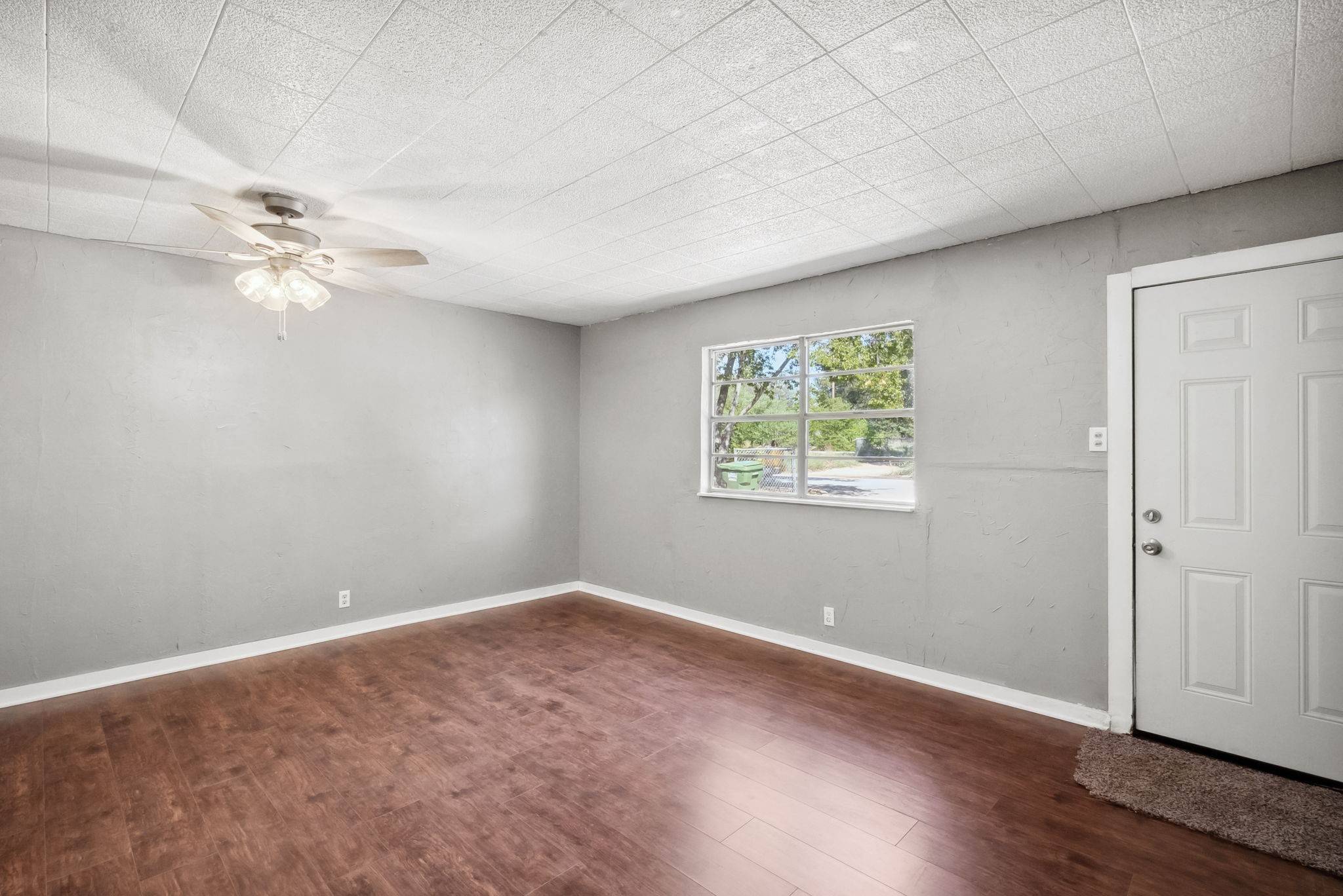 Mineral Wells, TX 76067,1206 E SE 2nd AVE