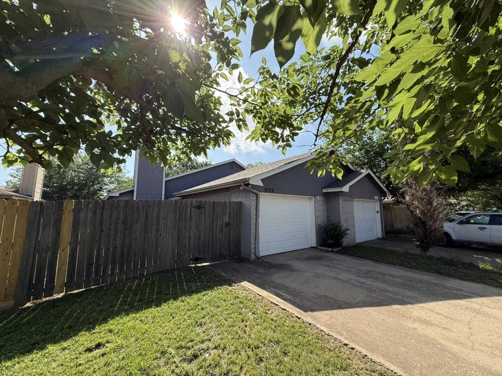 Fort Worth, TX 76133,6711 S Creek DR