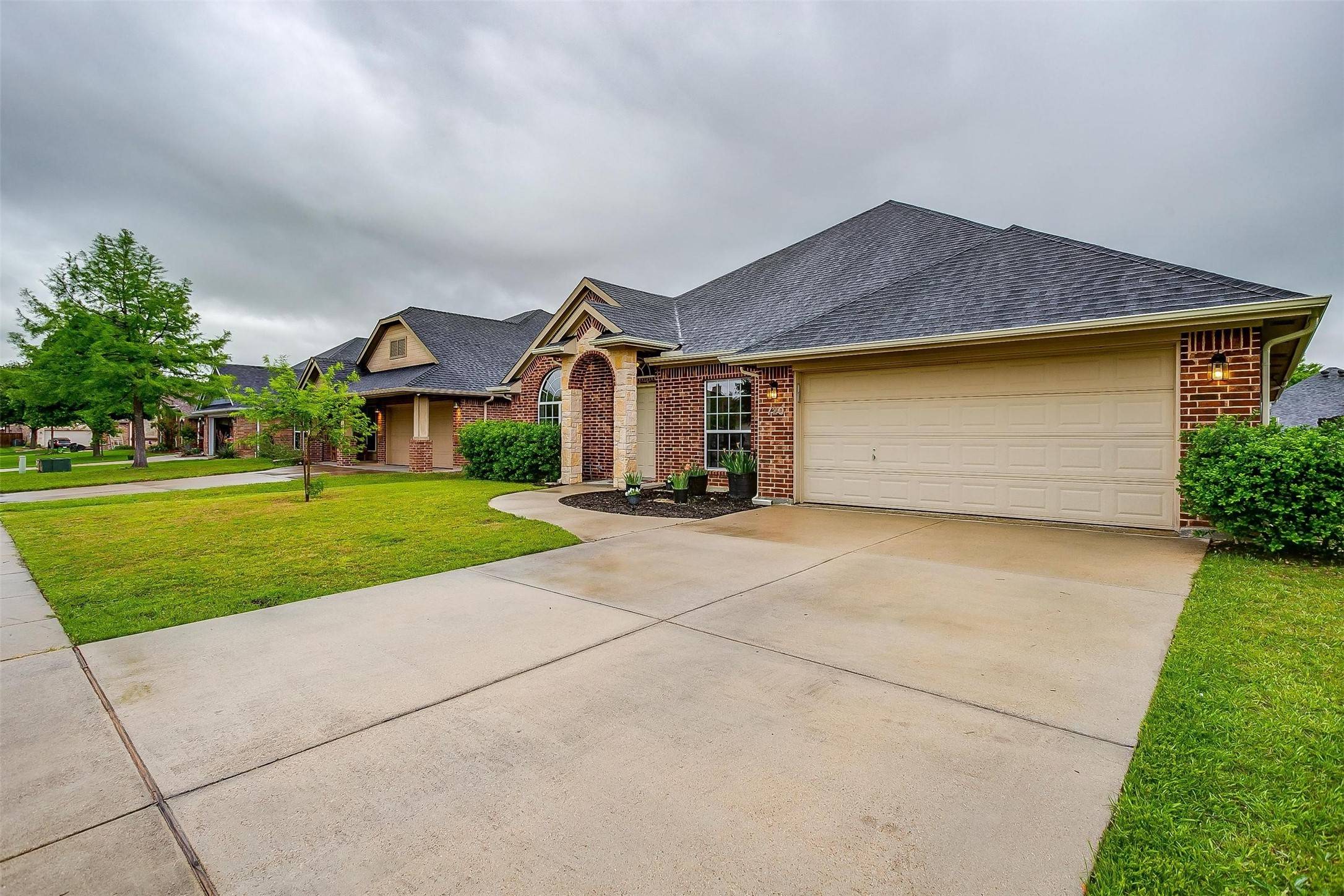Burleson, TX 76028,720 Date CT