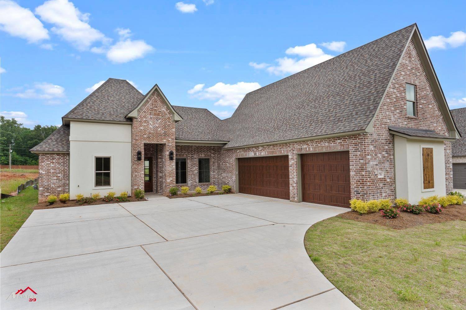 Shreveport, LA 71106,178 Creston LN