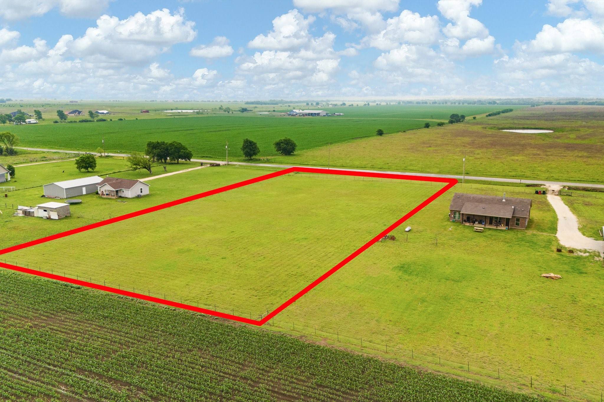 Grandview, TX 76050,8117 County Road 301