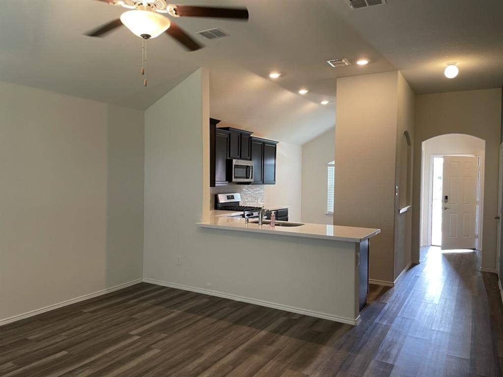 Fort Worth, TX 76052,420 Saguaro DR