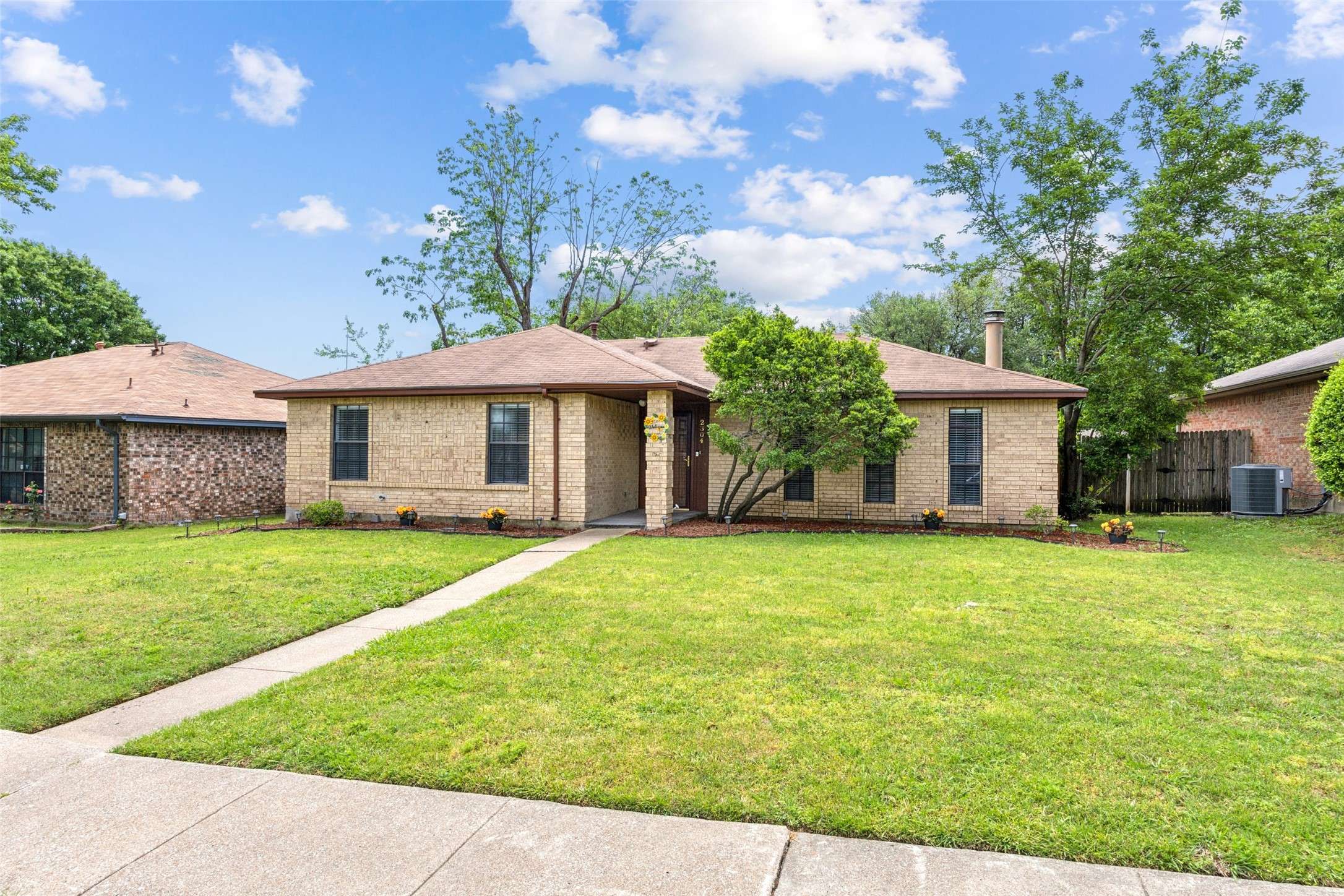Mesquite, TX 75150,2304 Leta WAY