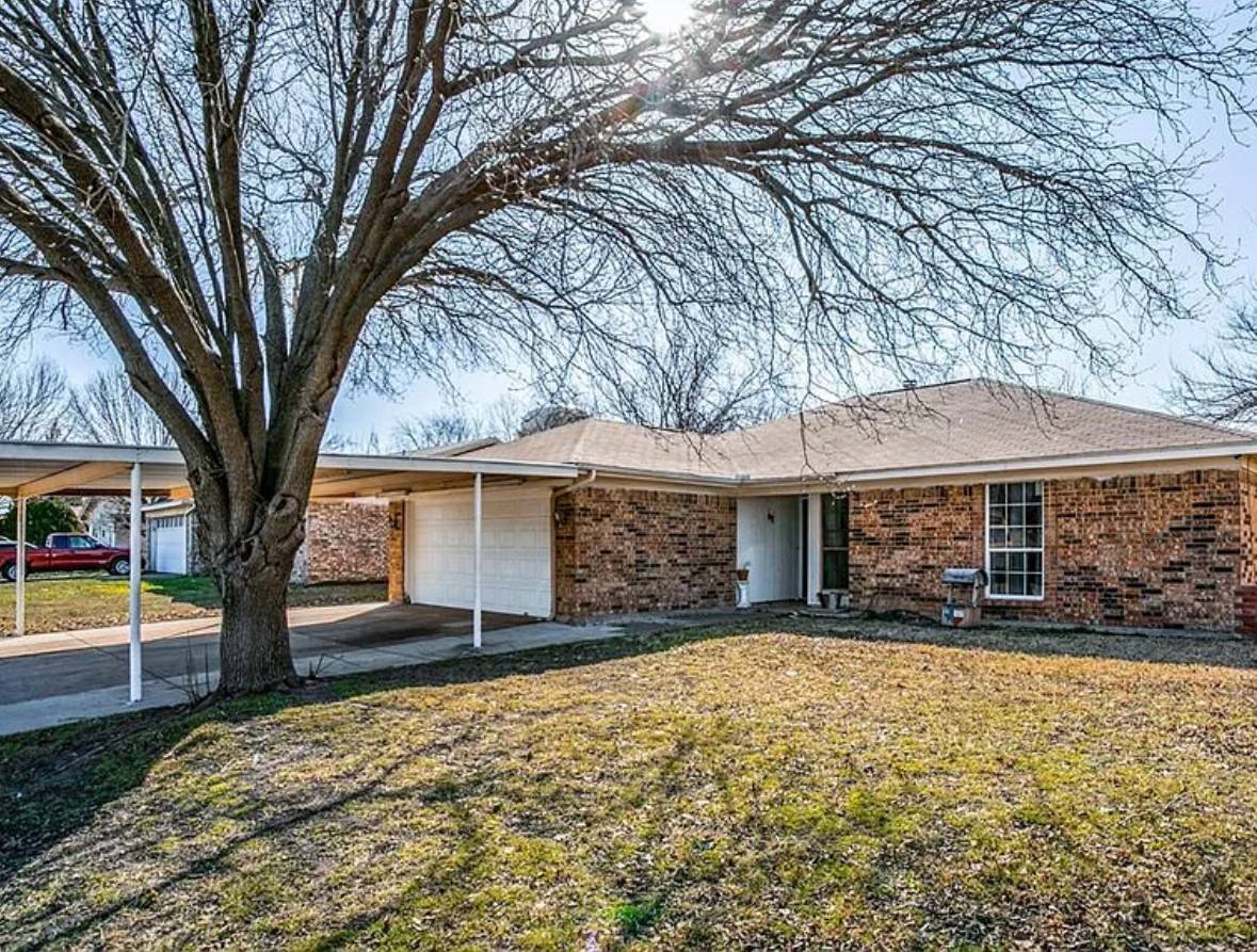 Saginaw, TX 76179,1213 Dennis DR