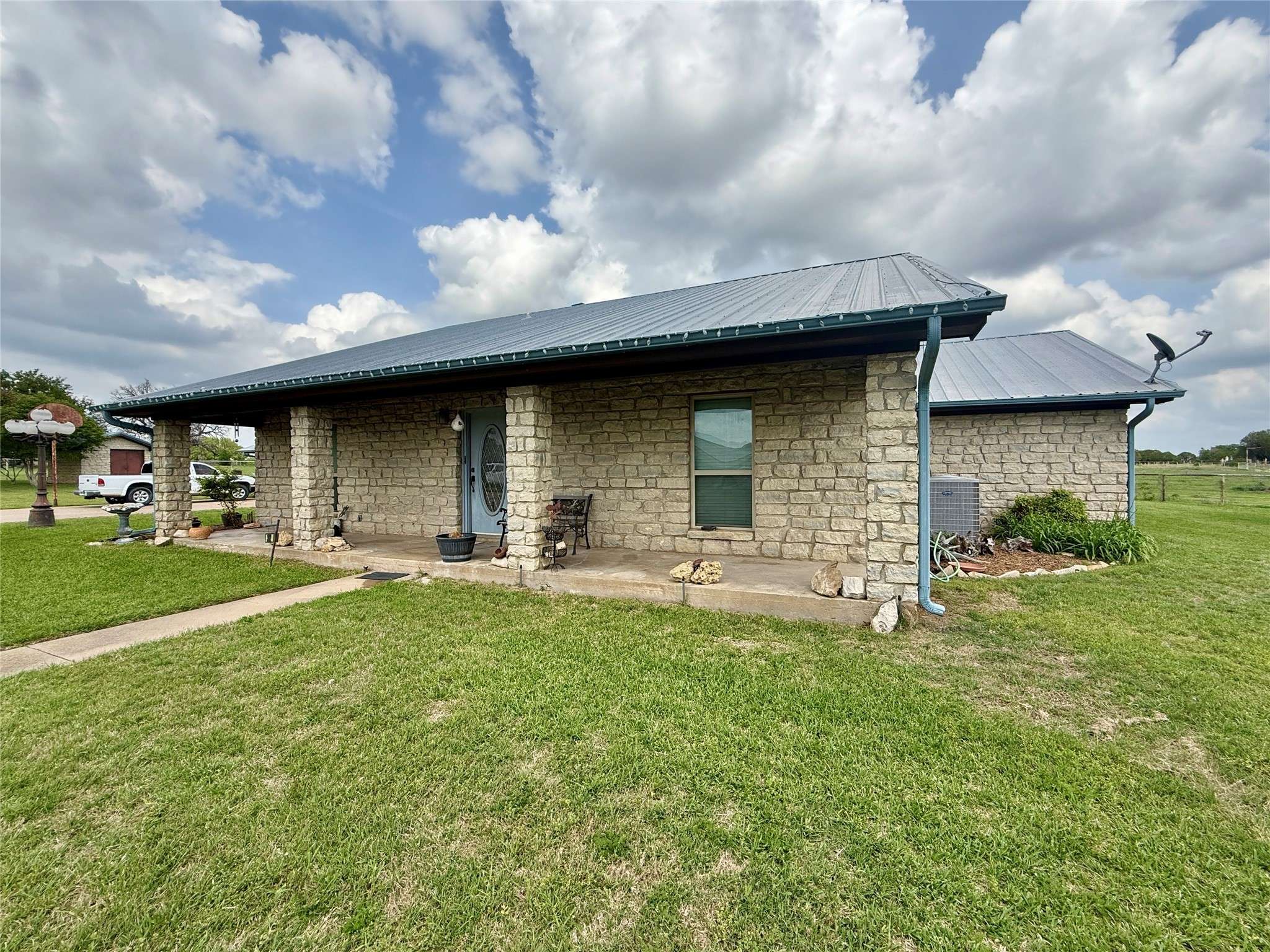 Hico, TX 76457,302 Poplar ST