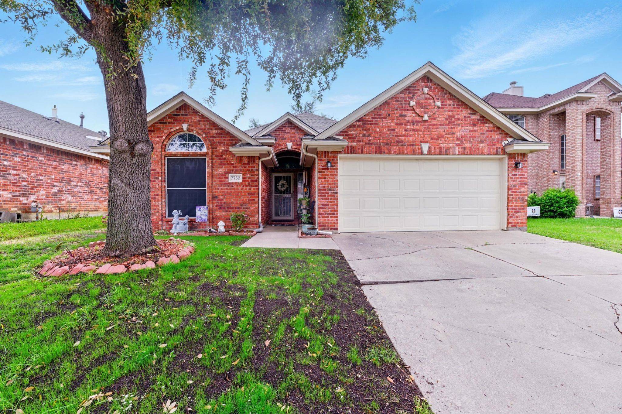 Fort Worth, TX 76137,7750 Summerbrook CIR