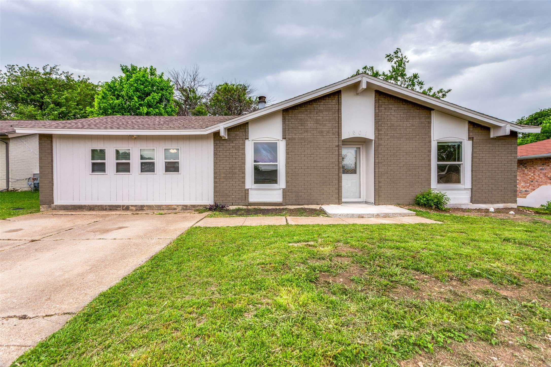 Arlington, TX 76014,1601 Winderemere DR