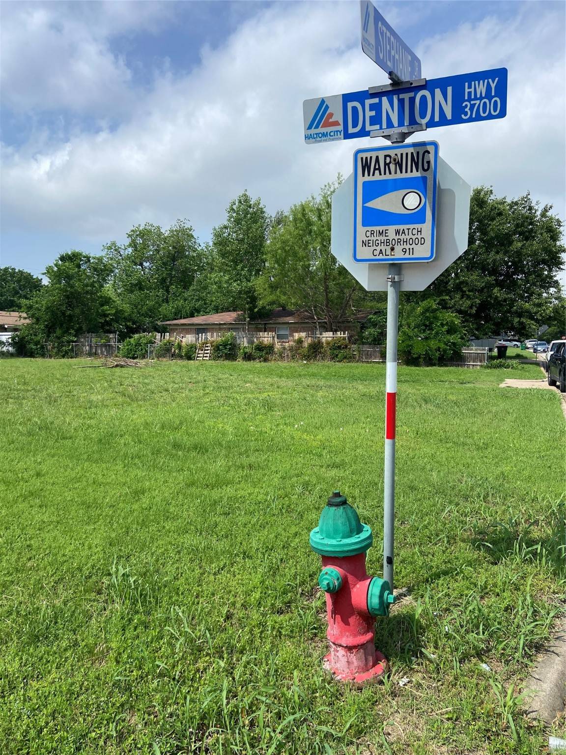 Haltom City, TX 76117,5428 Stephanie DR