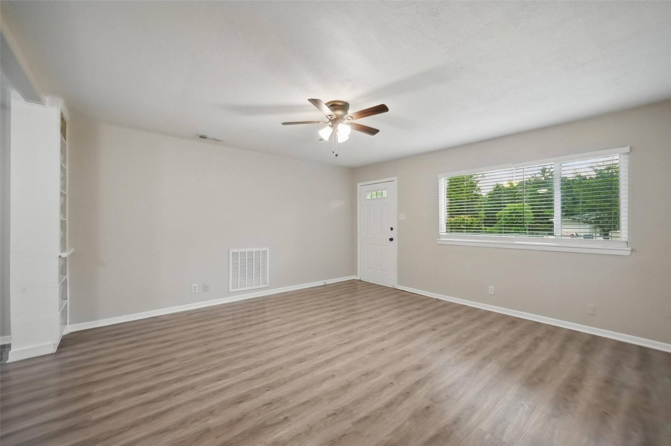 Denison, TX 75020,1201 Park DR