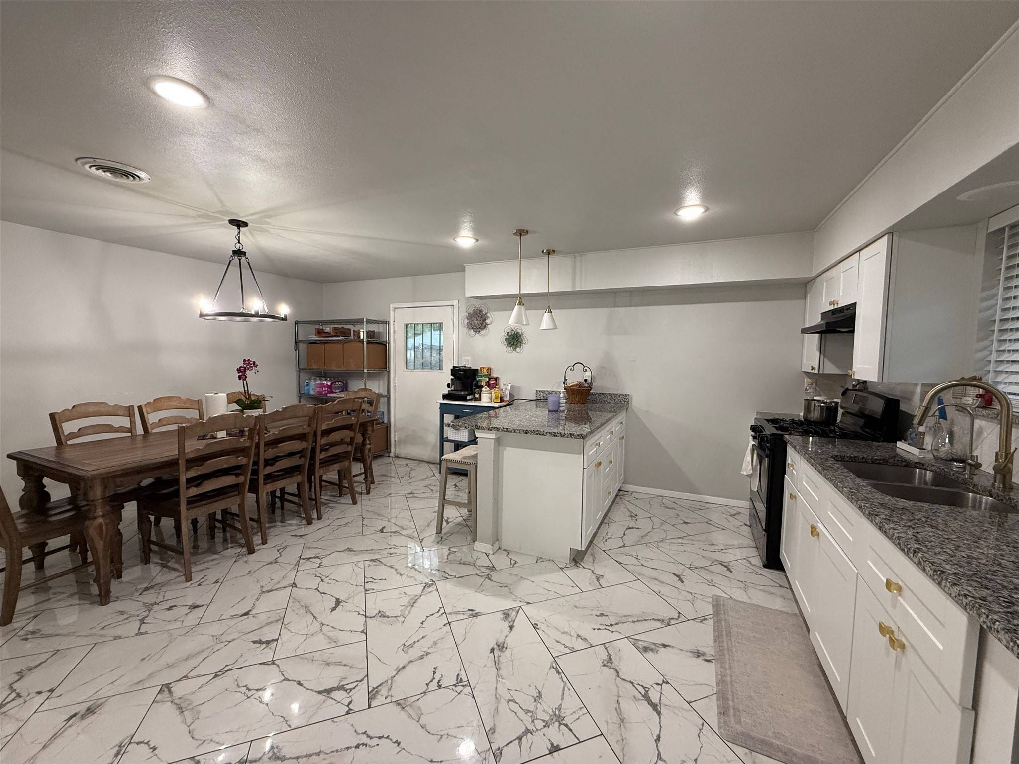 Dallas, TX 75217,665 Cedarcliff DR