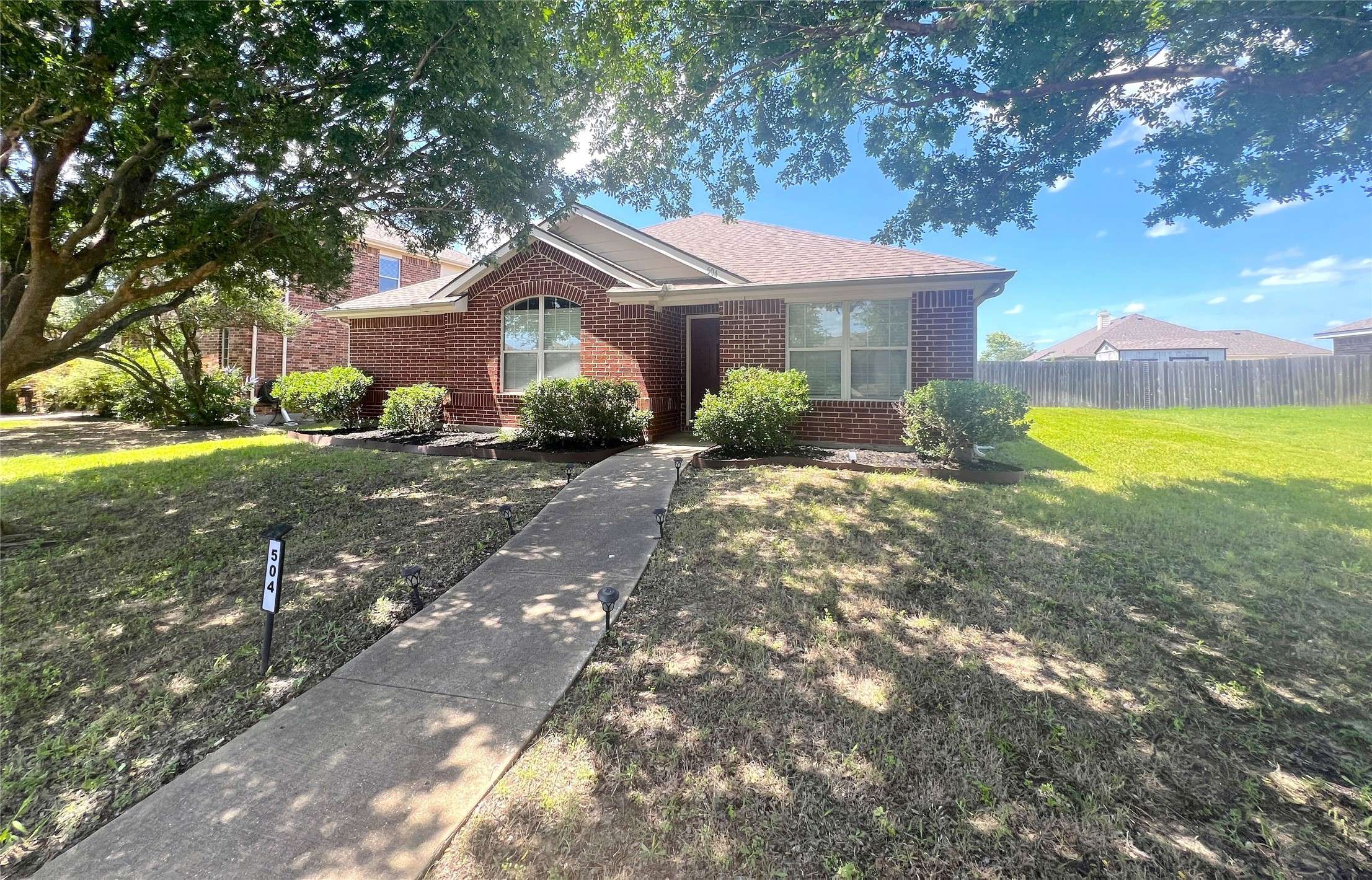 Royse City, TX 75189,504 Sandy LN