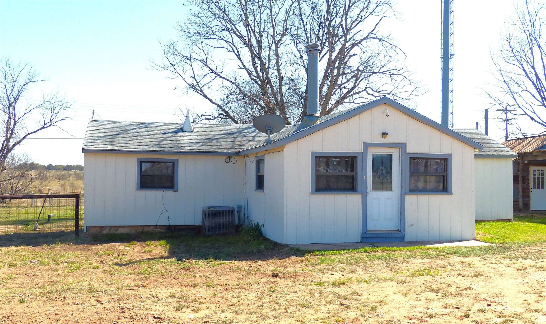 TX 76887,286 N FM 1851