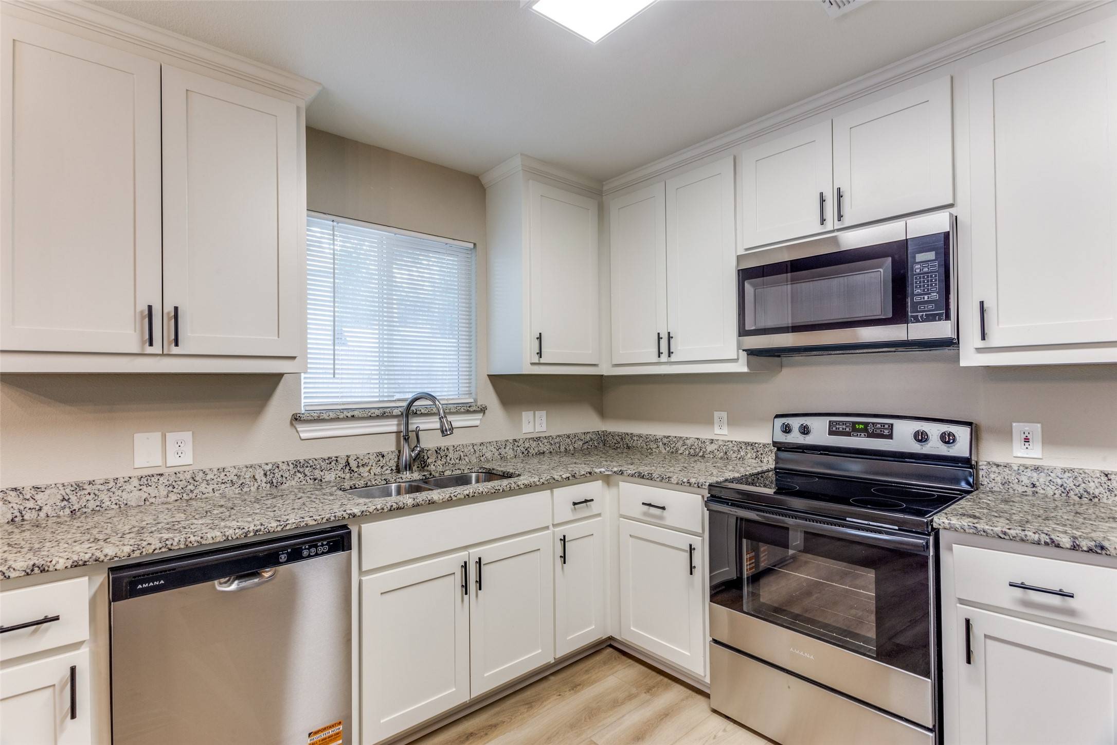 Fort Worth, TX 76106,3205 Loving AVE