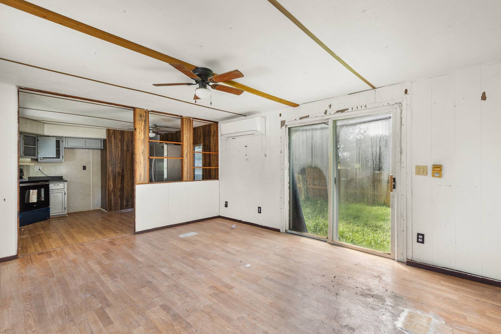 Whitney, TX 76692,190 Creek DR
