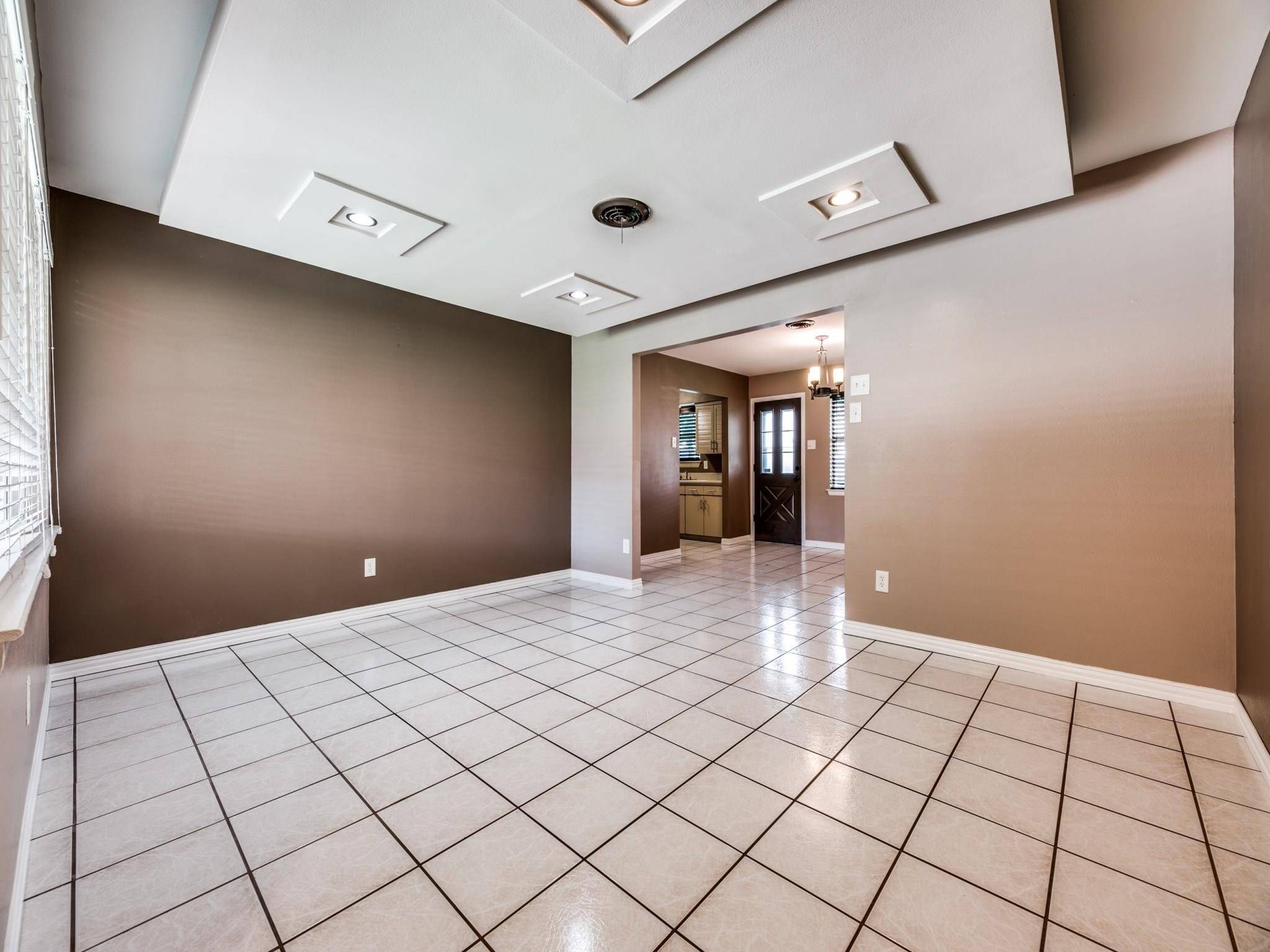 Dallas, TX 75218,11341 Dalron DR