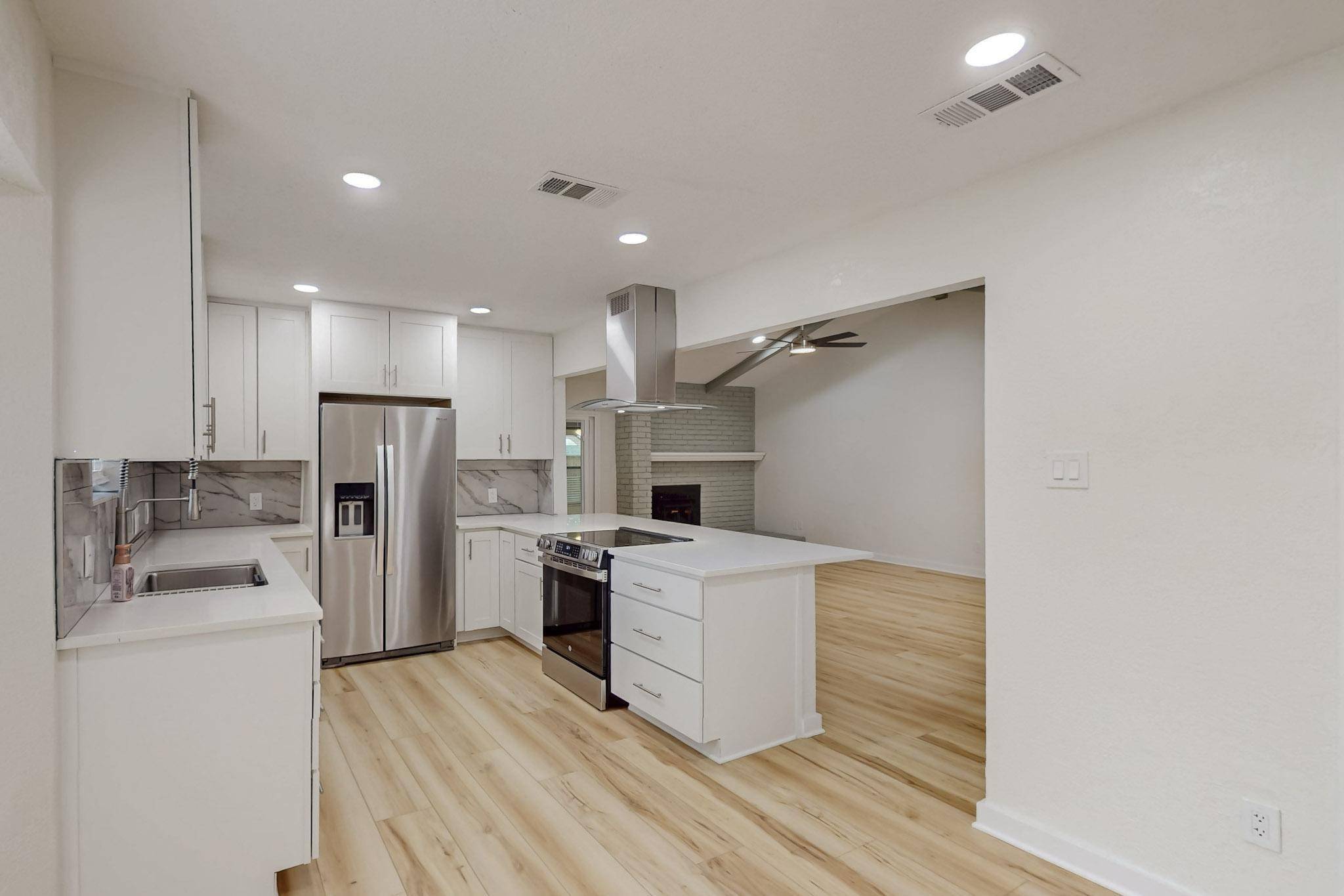 Fort Worth, TX 76133,3901 Willow Way RD