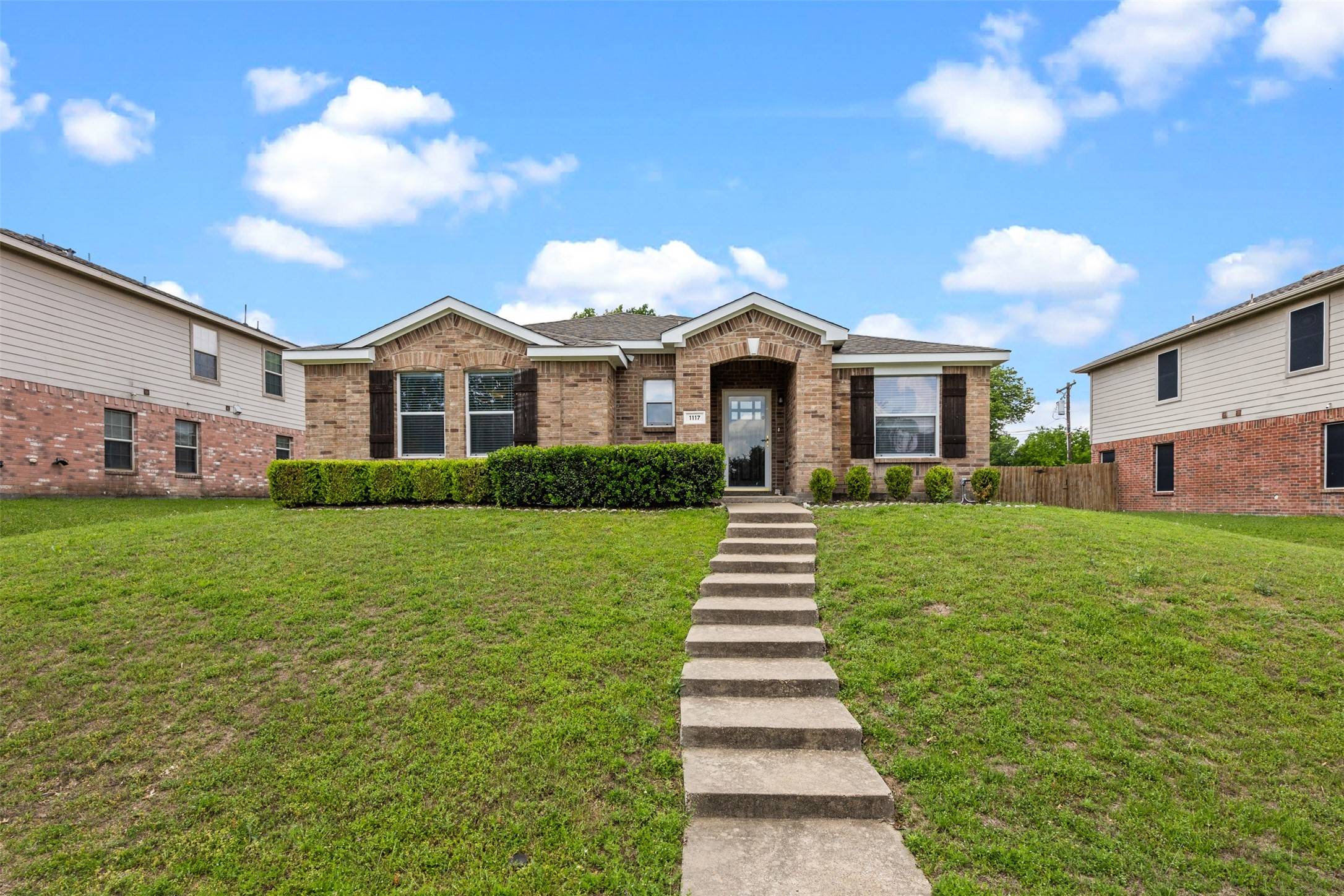 Desoto, TX 75115,1117 Beeblossom DR