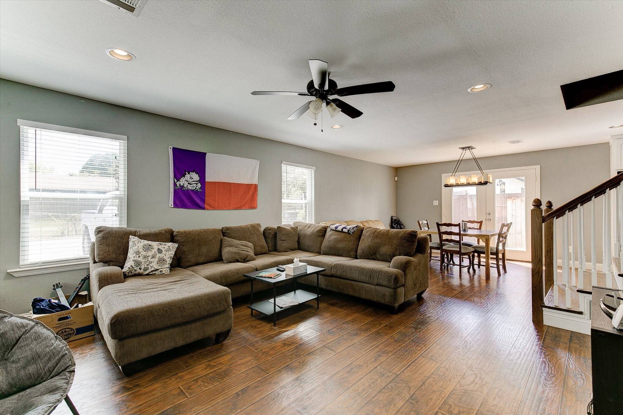 Fort Worth, TX 76110,2313 W Devitt ST