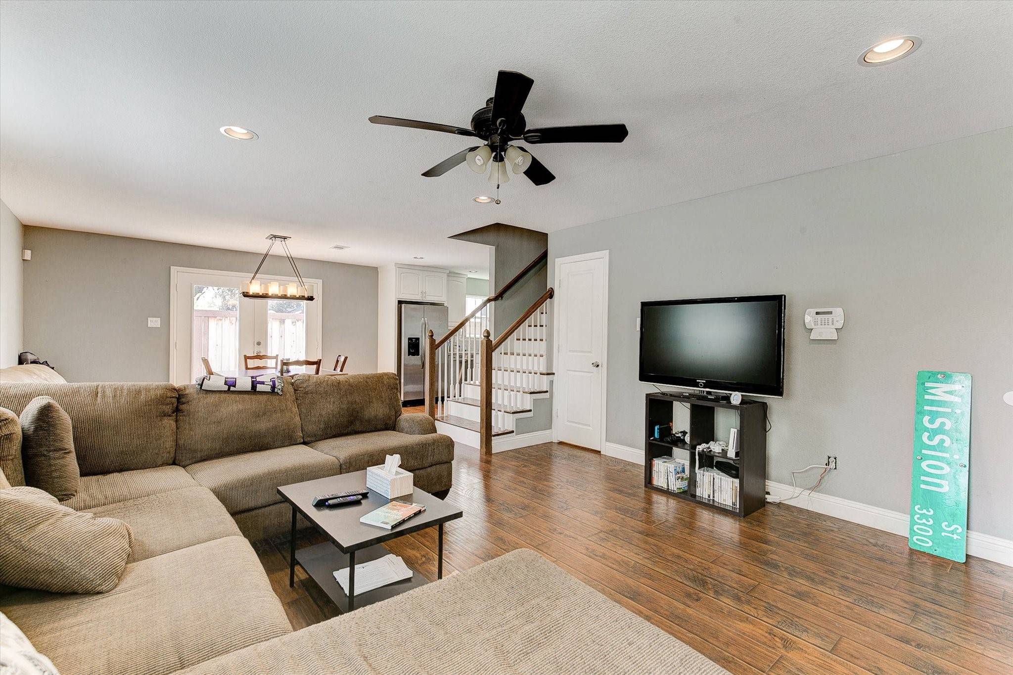 Fort Worth, TX 76110,2313 W Devitt ST