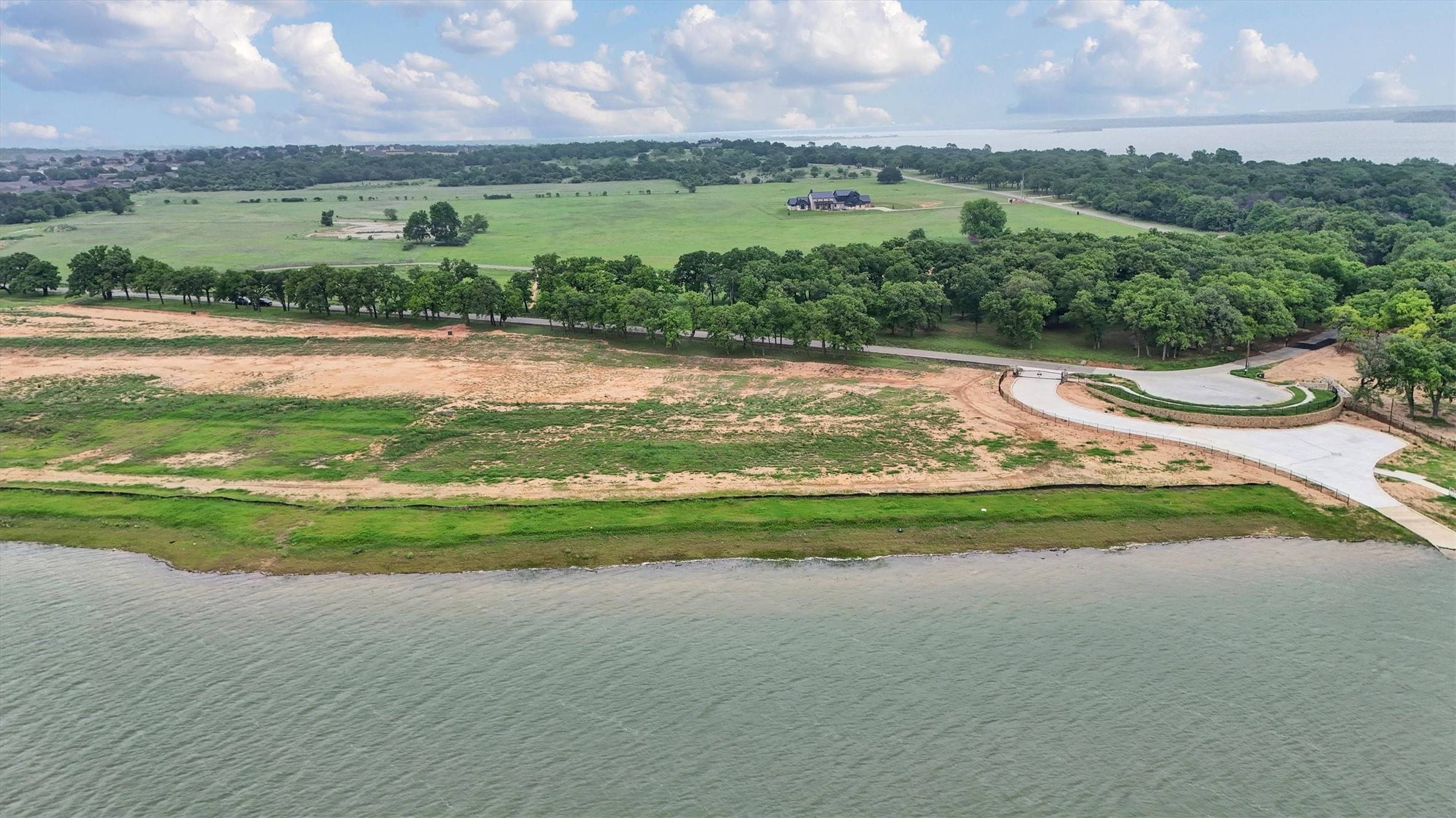 Azle, TX 76020,1533 Park ST
