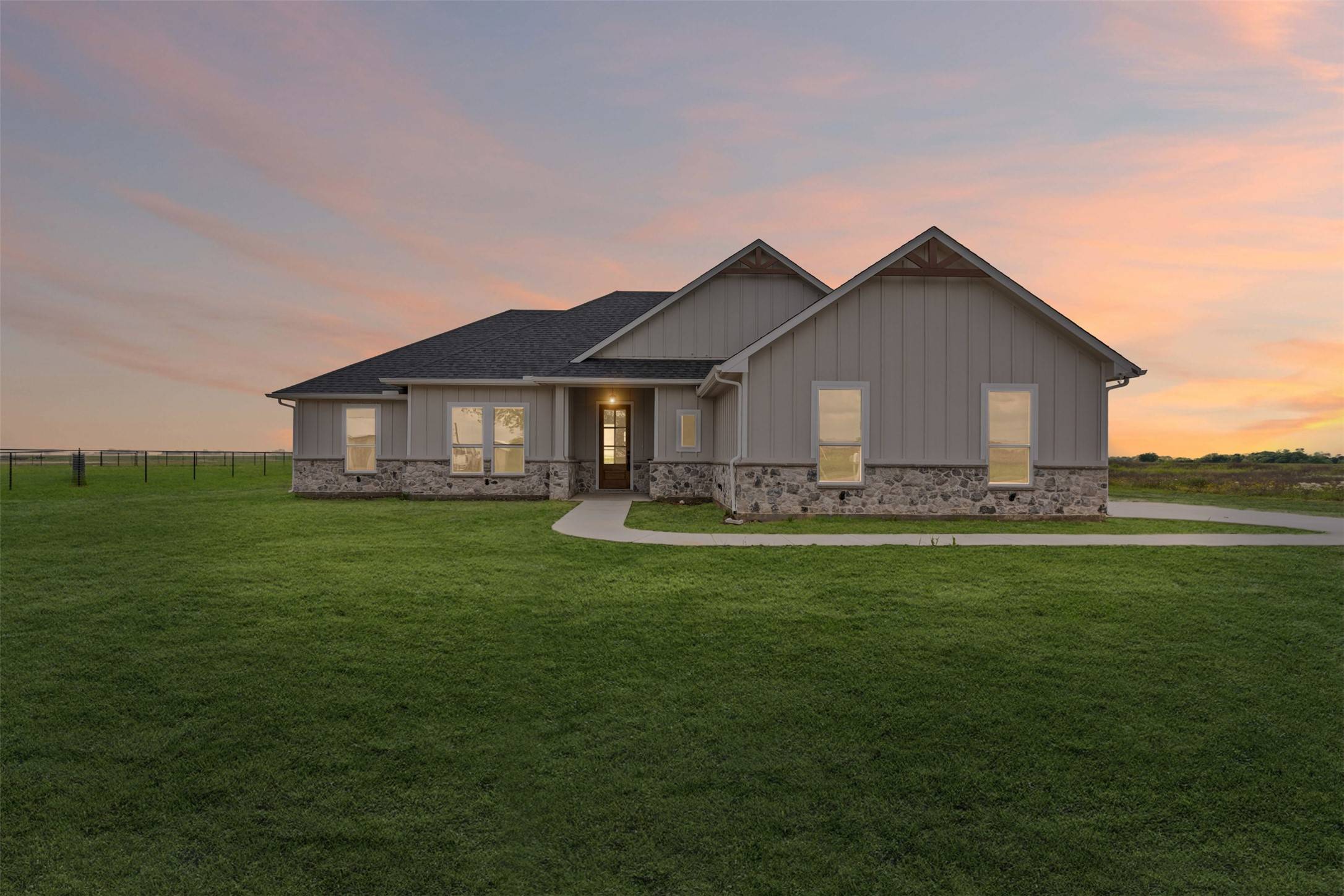 Avalon, TX 76623,2061 Goodwyn RD