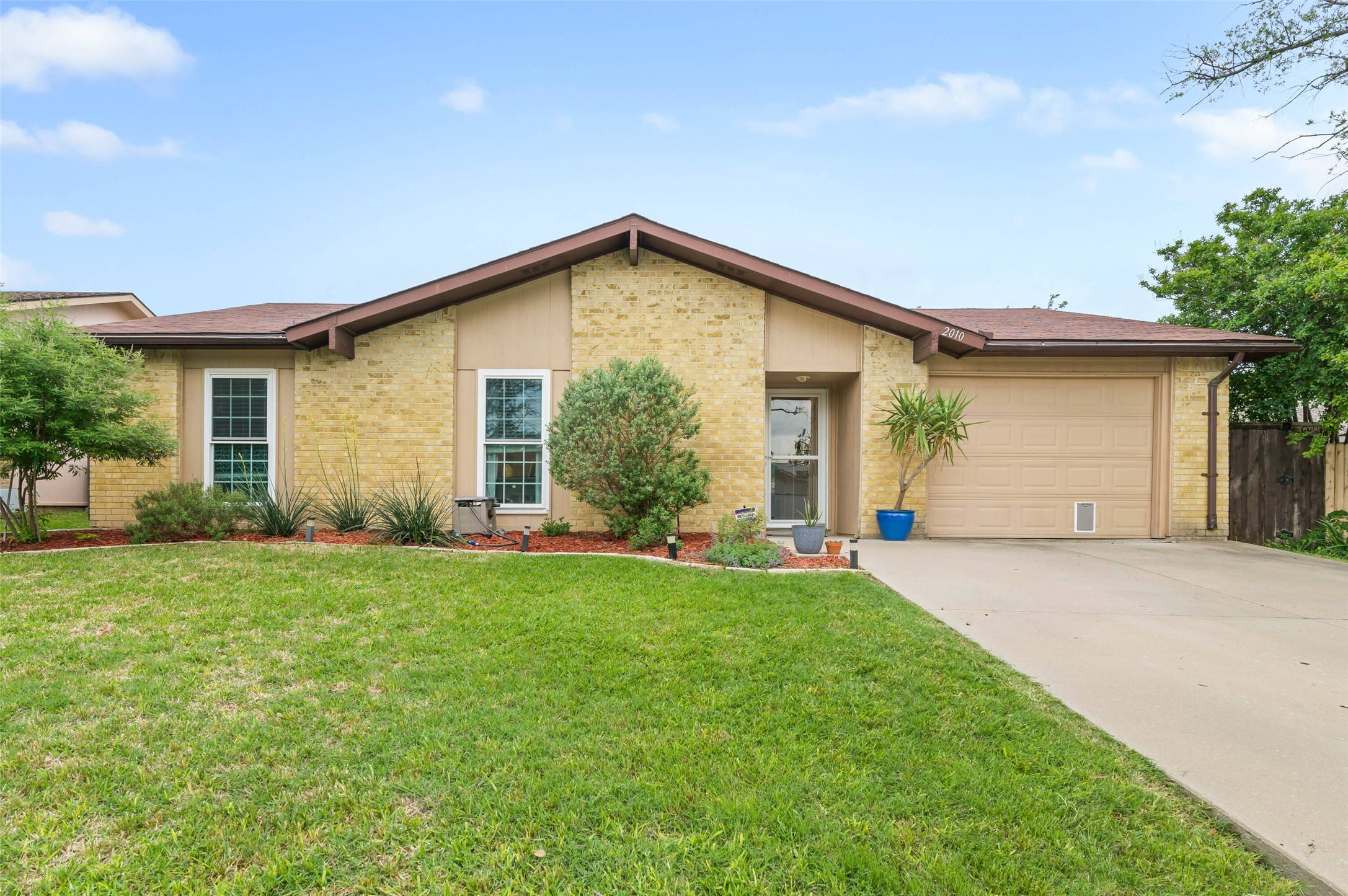 Carrollton, TX 75007,2010 Meadfoot RD