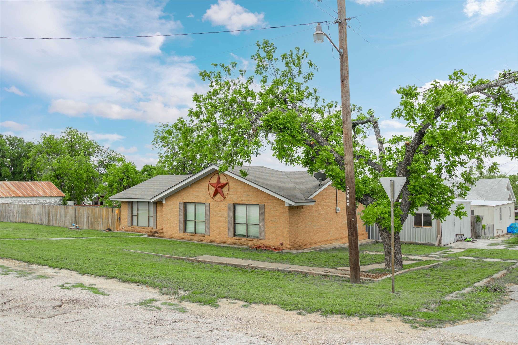 Santa Anna, TX 76878,807 Avenue A