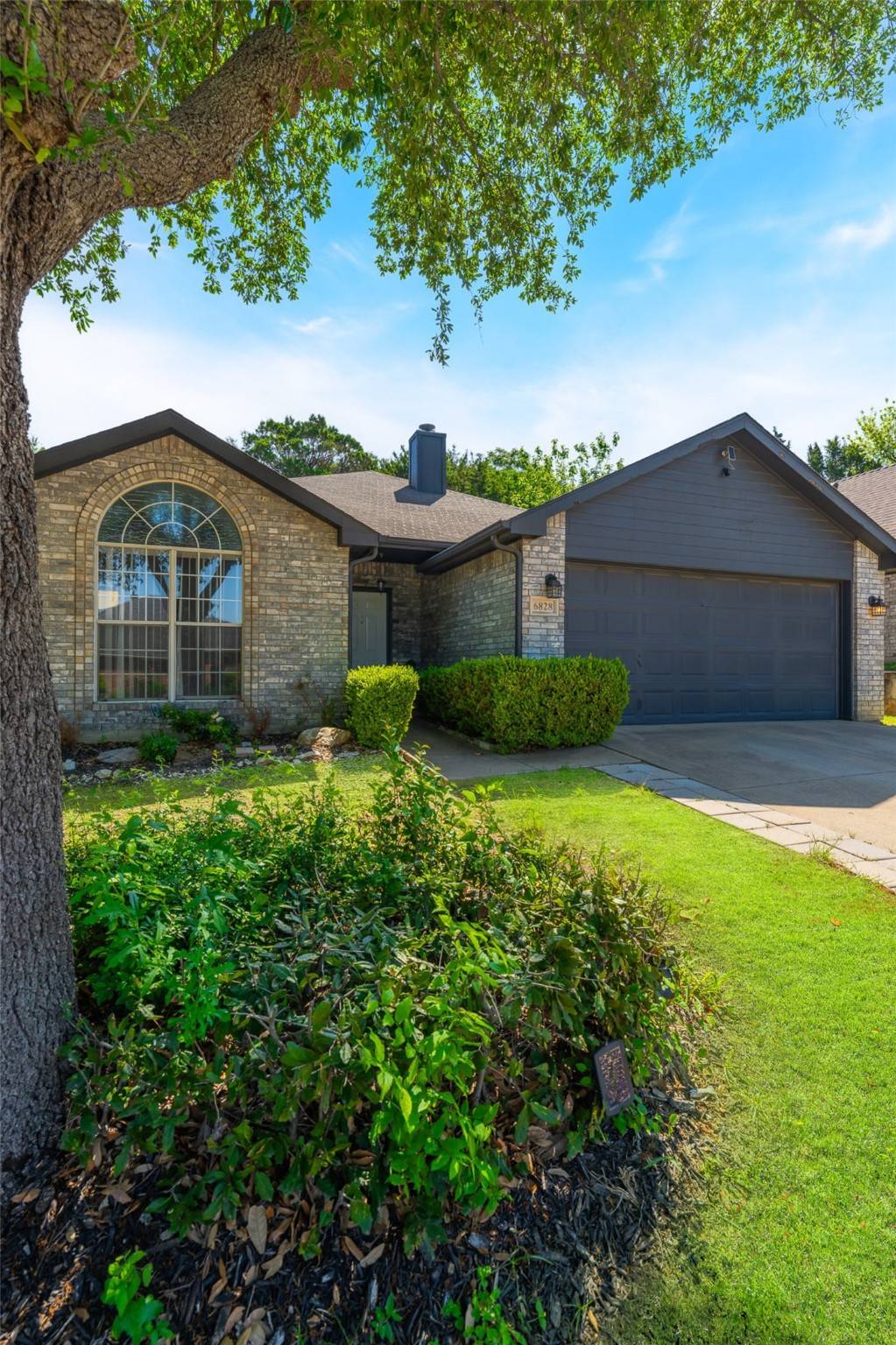 Dallas, TX 75236,6828 Cedar Shadow DR