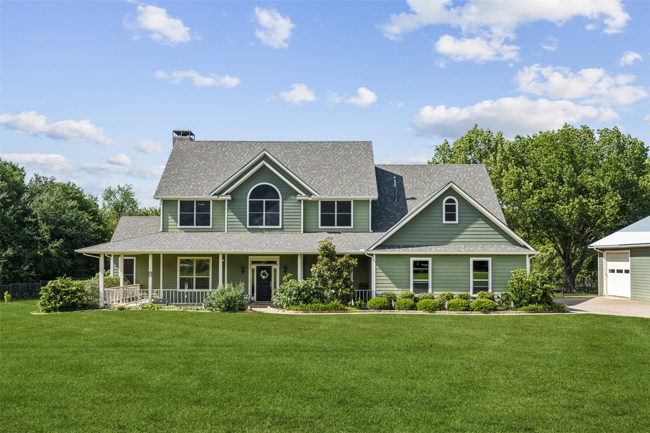 Lucas, TX 75002,410 W Estelle LN