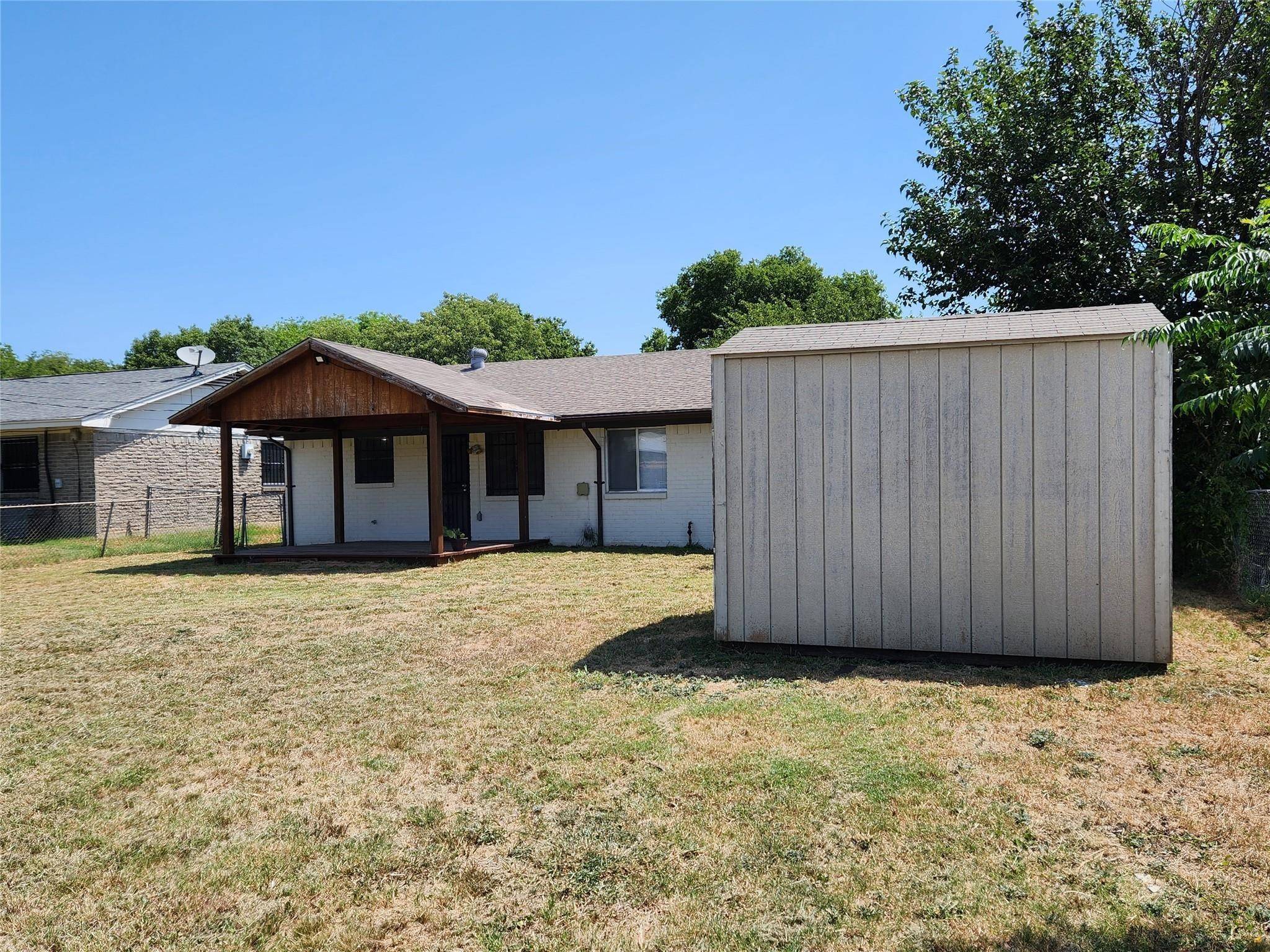 Dallas, TX 75241,6325 Gentle River DR