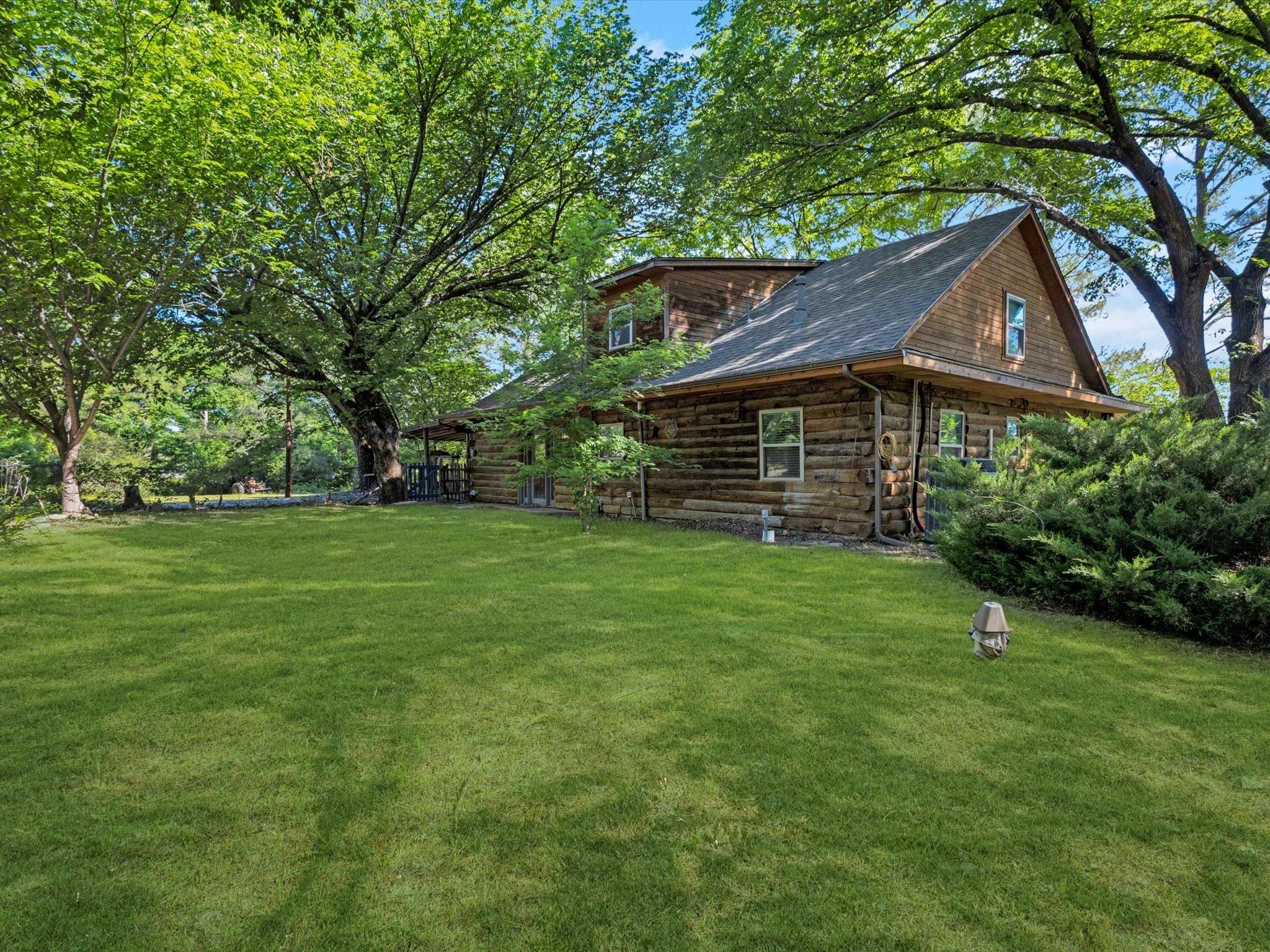 Burleson, TX 76028,1368 E Renfro ST