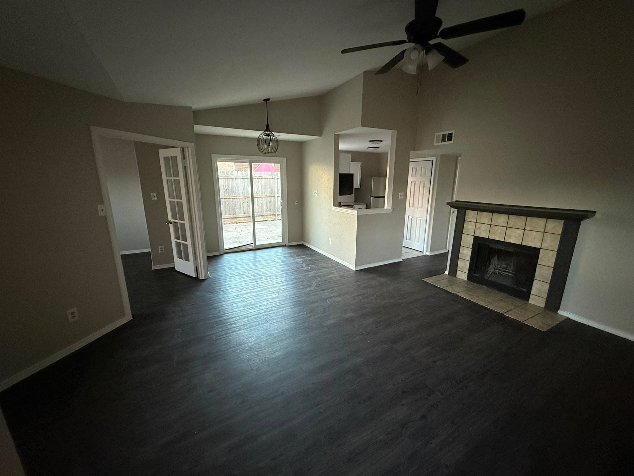 Cedar Hill, TX 75104,409-411 Dollins ST