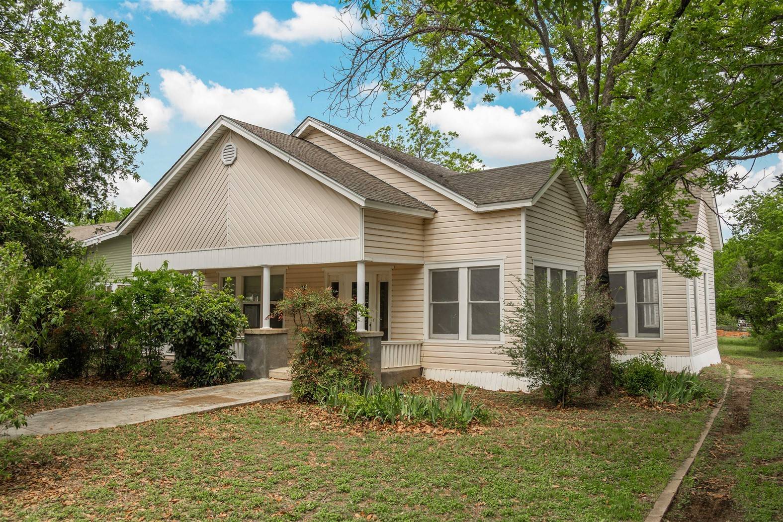 Brownwood, TX 76801,1512 Vincent ST