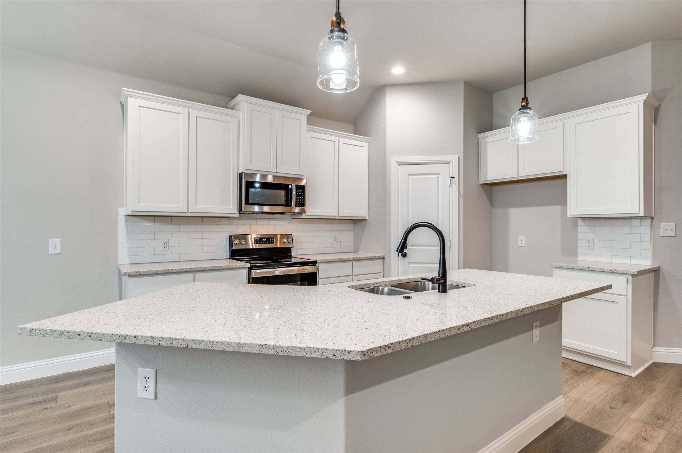 Pilot Point, TX 76258,639 W Gould ST