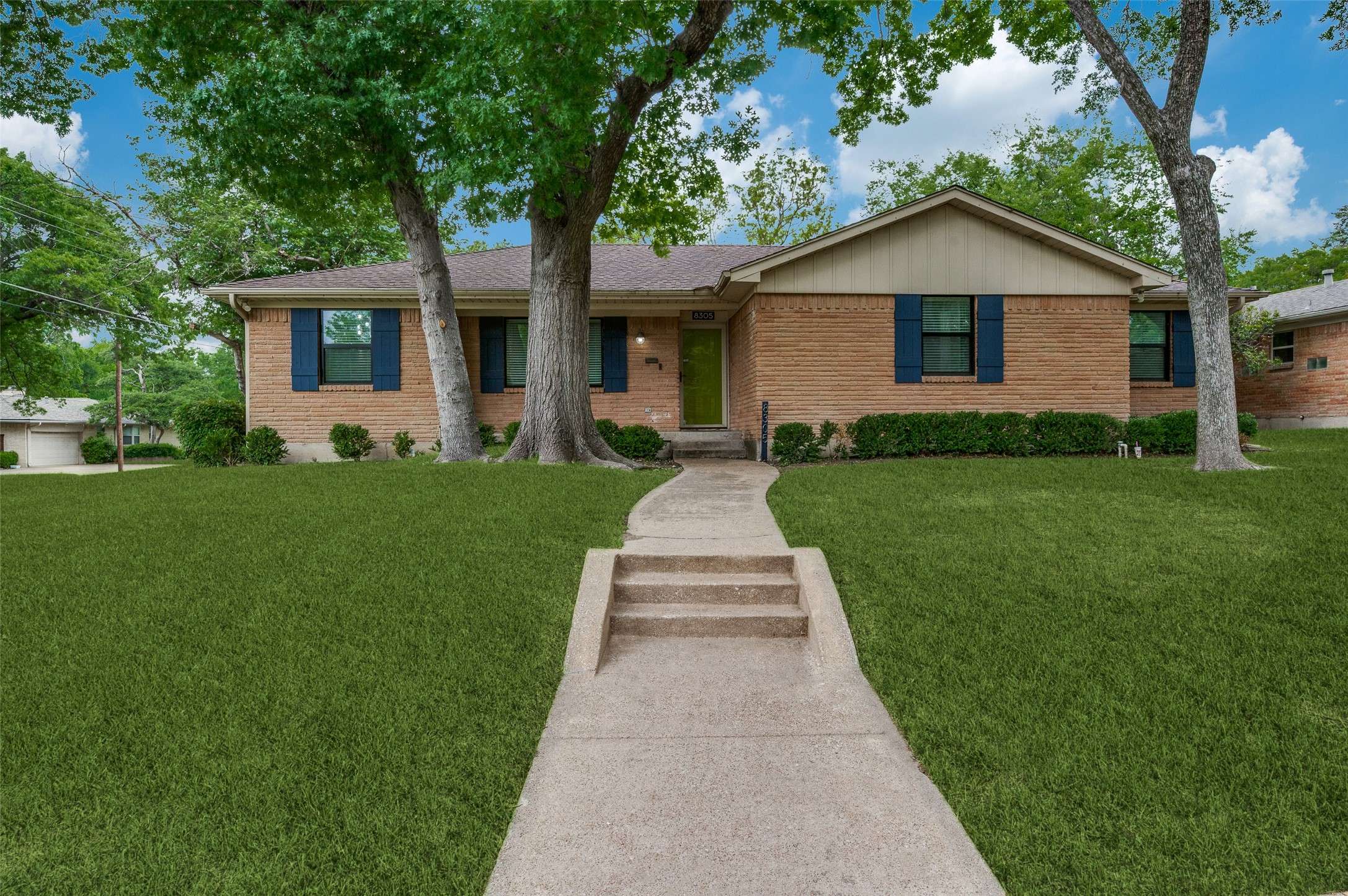 Dallas, TX 75228,8305 Londonderry LN