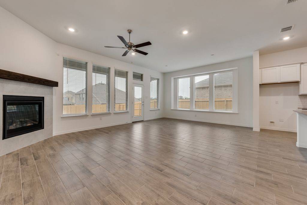Little Elm, TX 75068,109 Breeds Hill RD