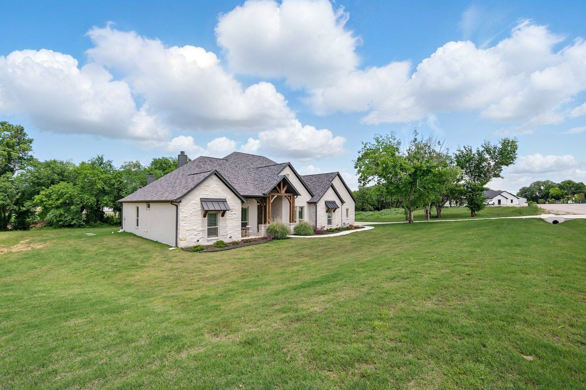 Springtown, TX 76082,317 Wayward SPUR