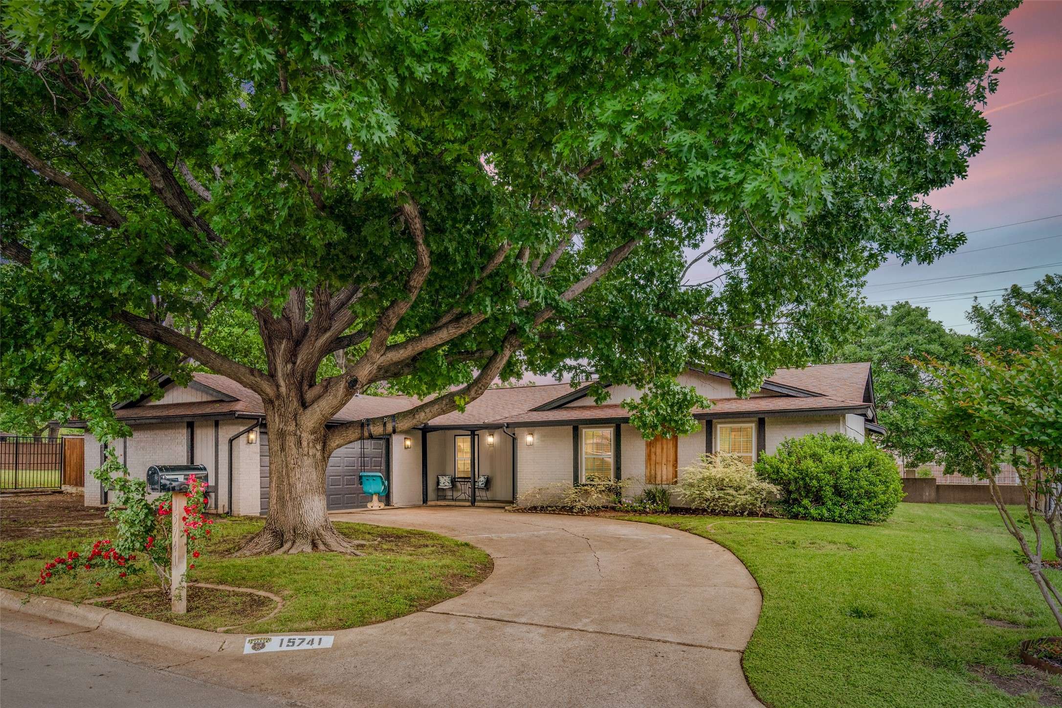 Dallas, TX 75248,15741 Terrace Lawn CIR