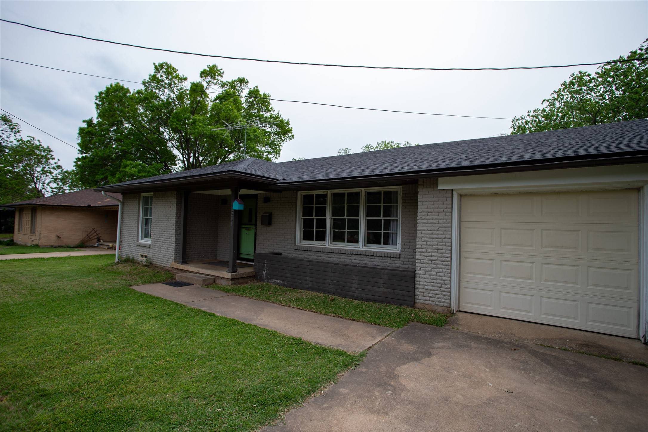 Sherman, TX 75092,2206 N Shannon ST