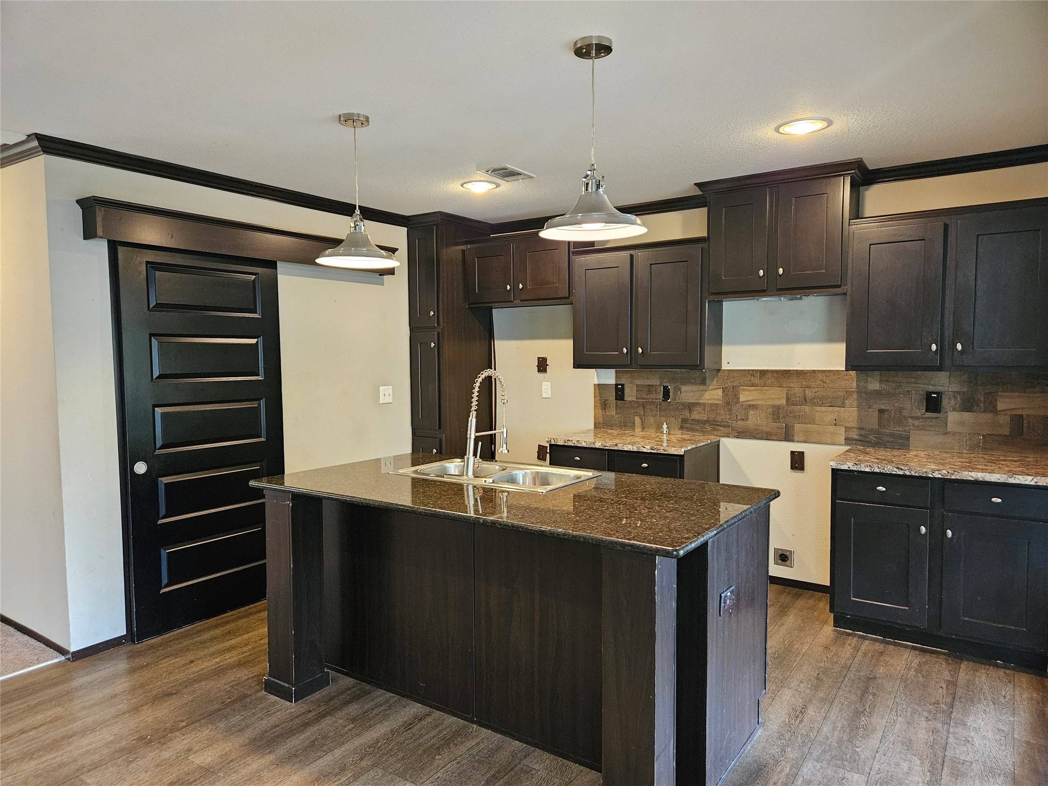 Whitney, TX 76692,119 Post Oak RD