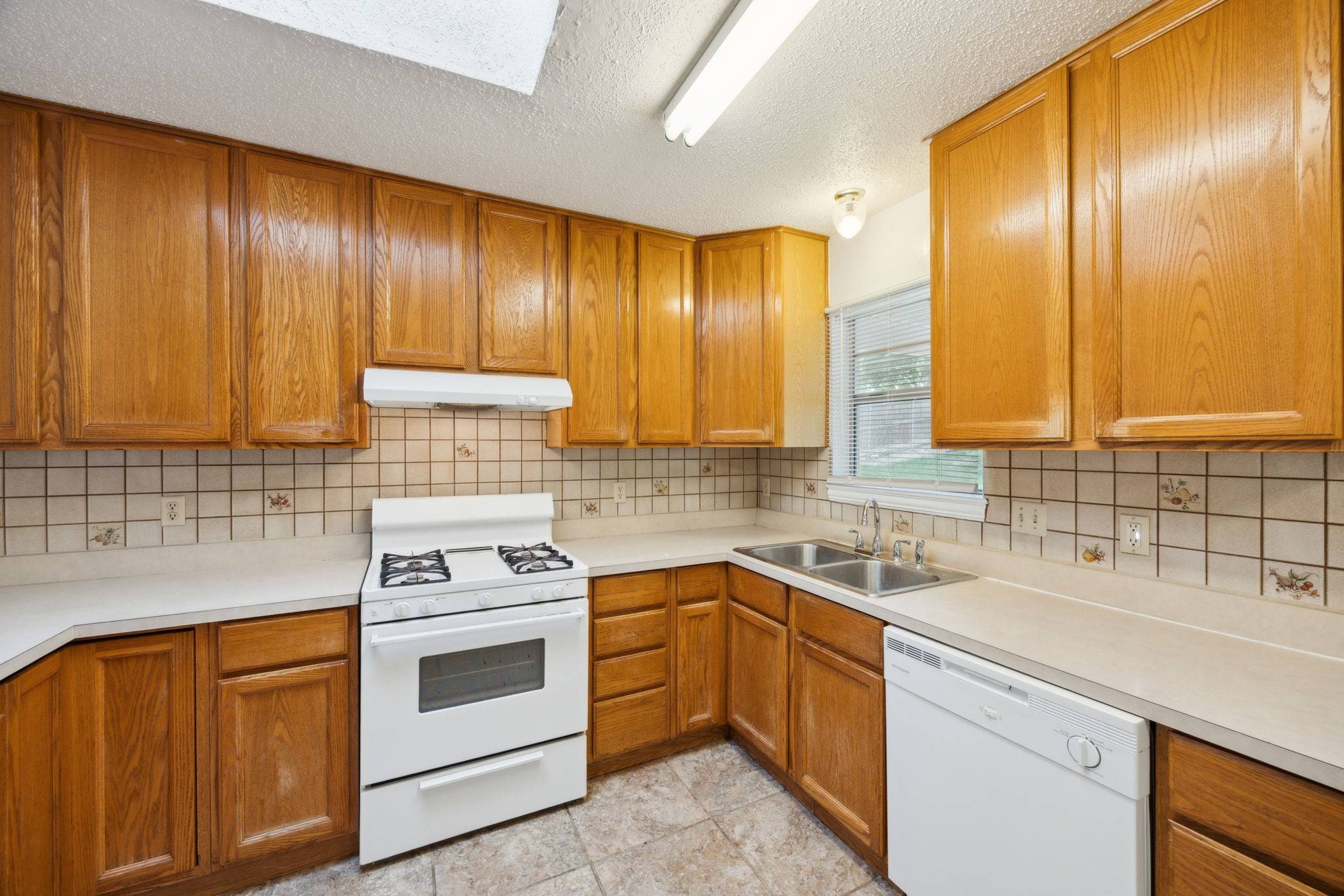 Farmers Branch, TX 75234,2620 Fieldale DR