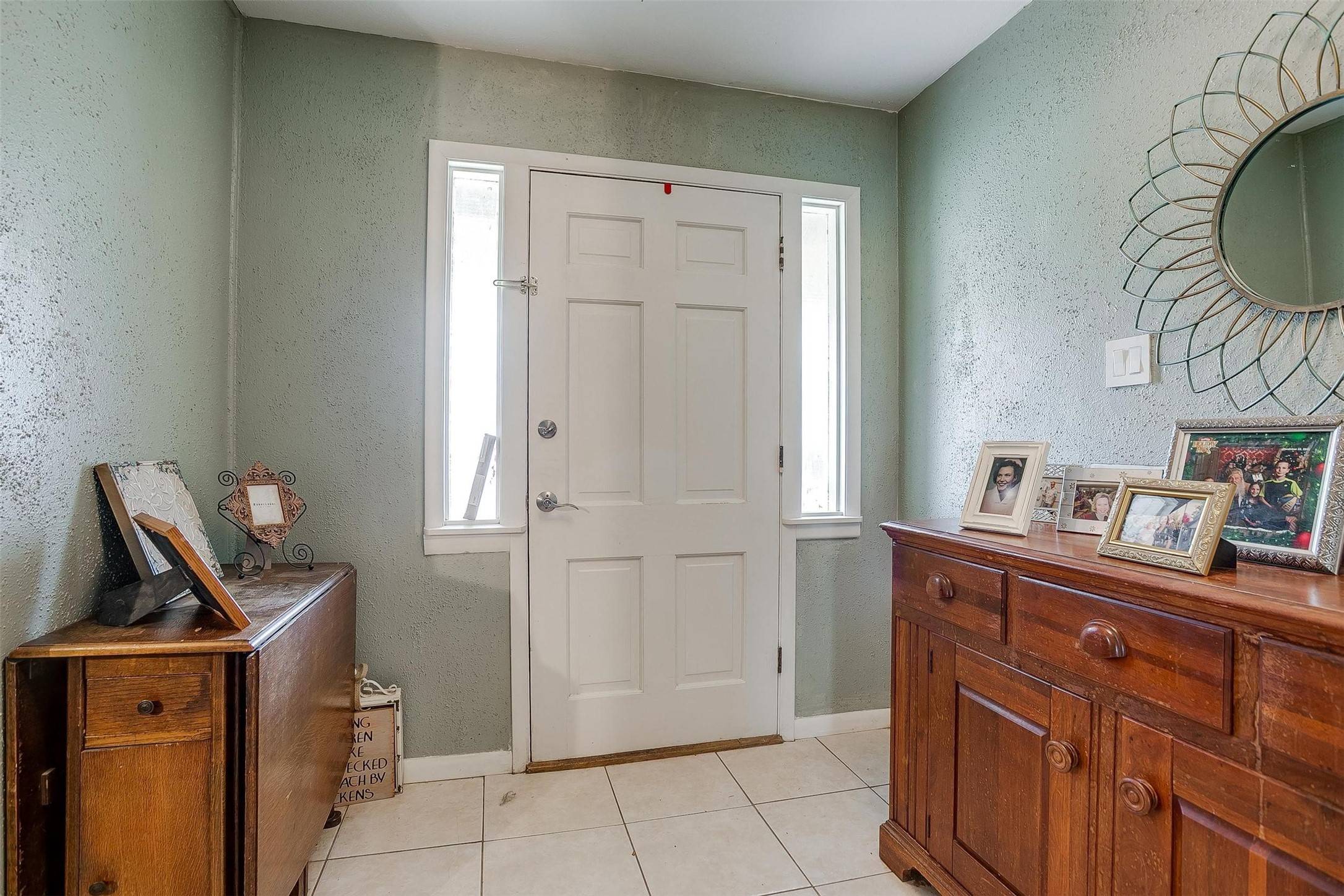 Weatherford, TX 76086,206 W Ridge RD