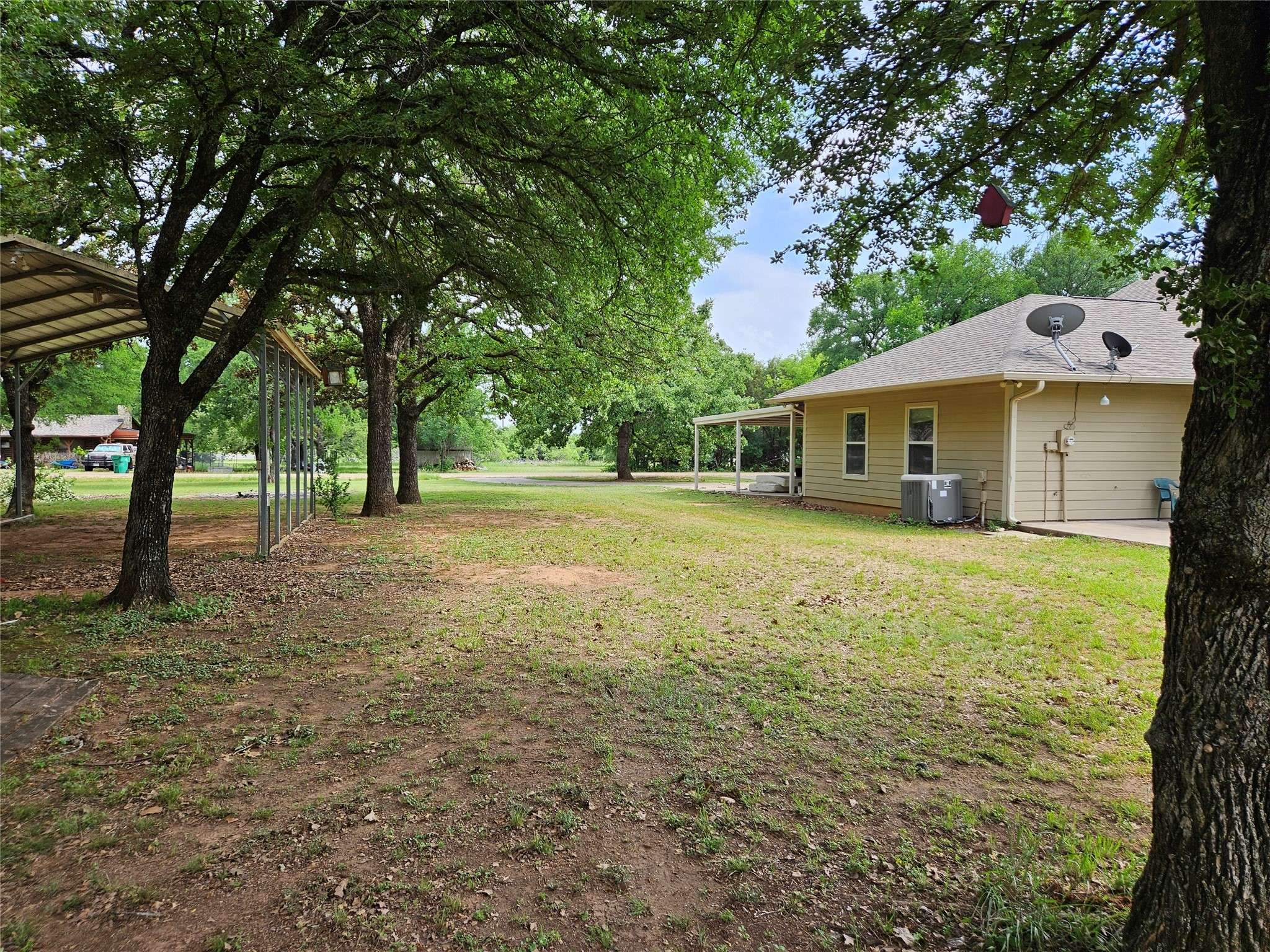 Whitney, TX 76692,122 S Greenbriar RD