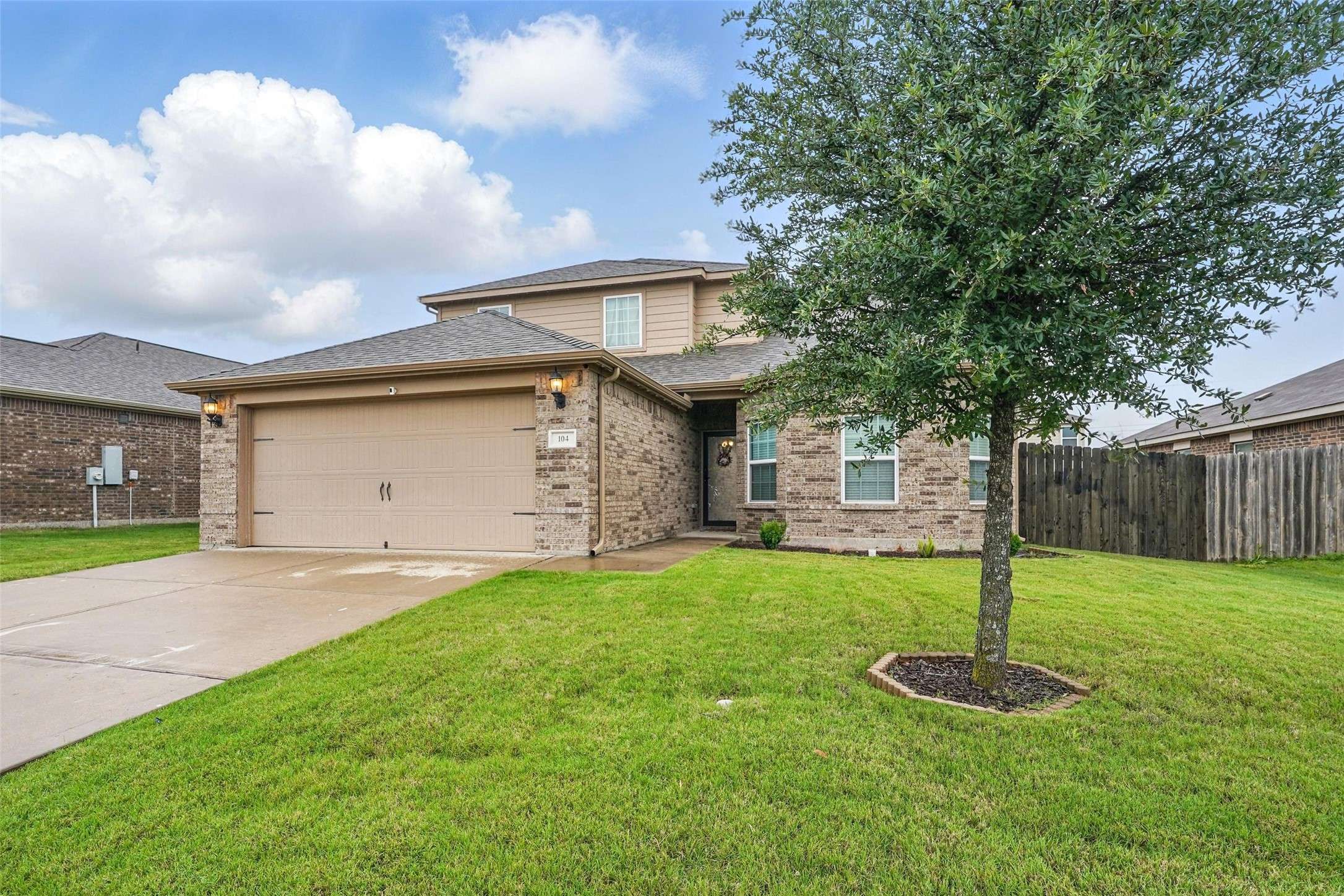 Venus, TX 76084,104 Houston PL